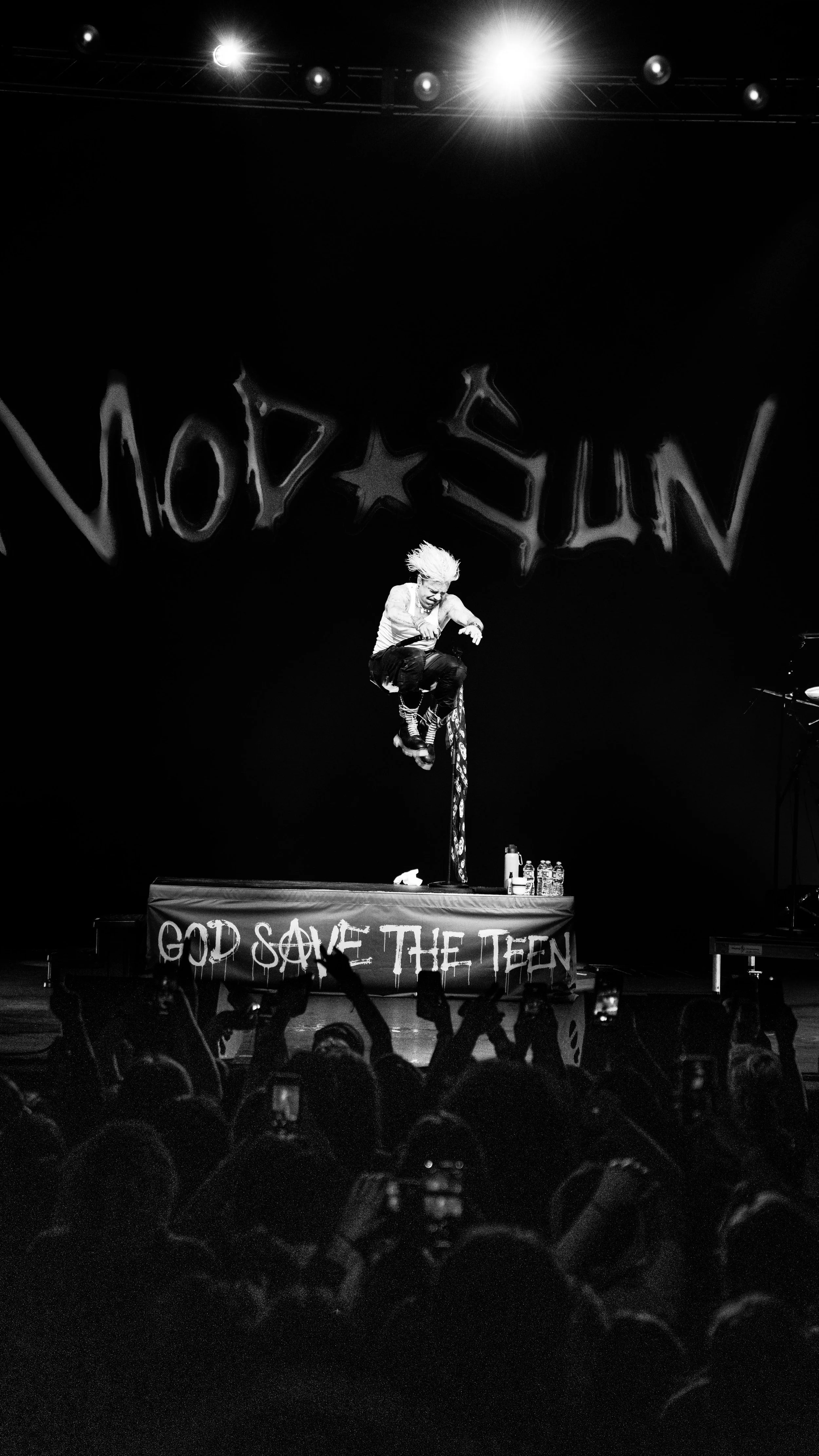 MOD SUN