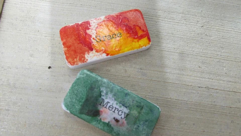 alcohol ink magnets.jpg