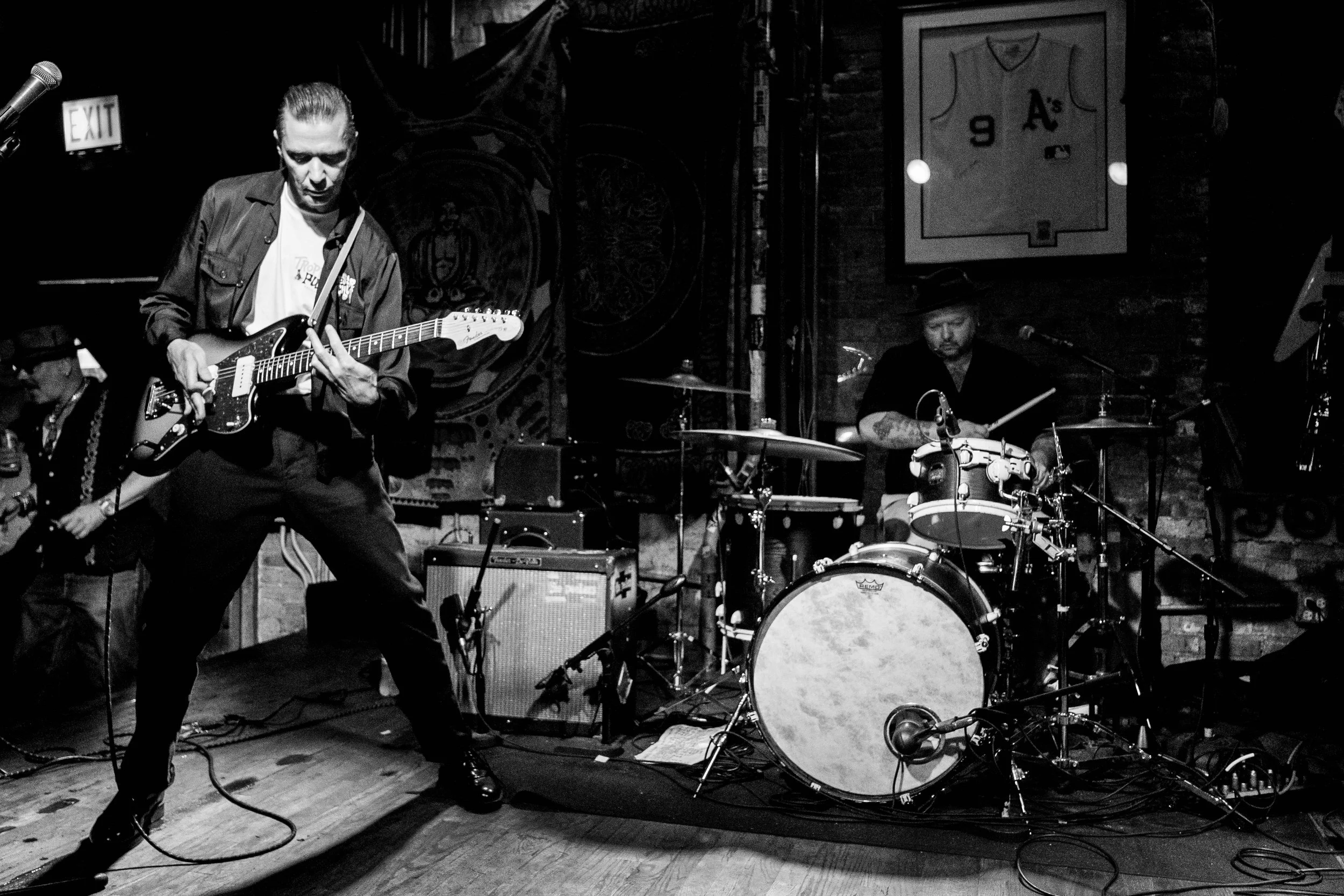 messer chups initial bw-96.jpg