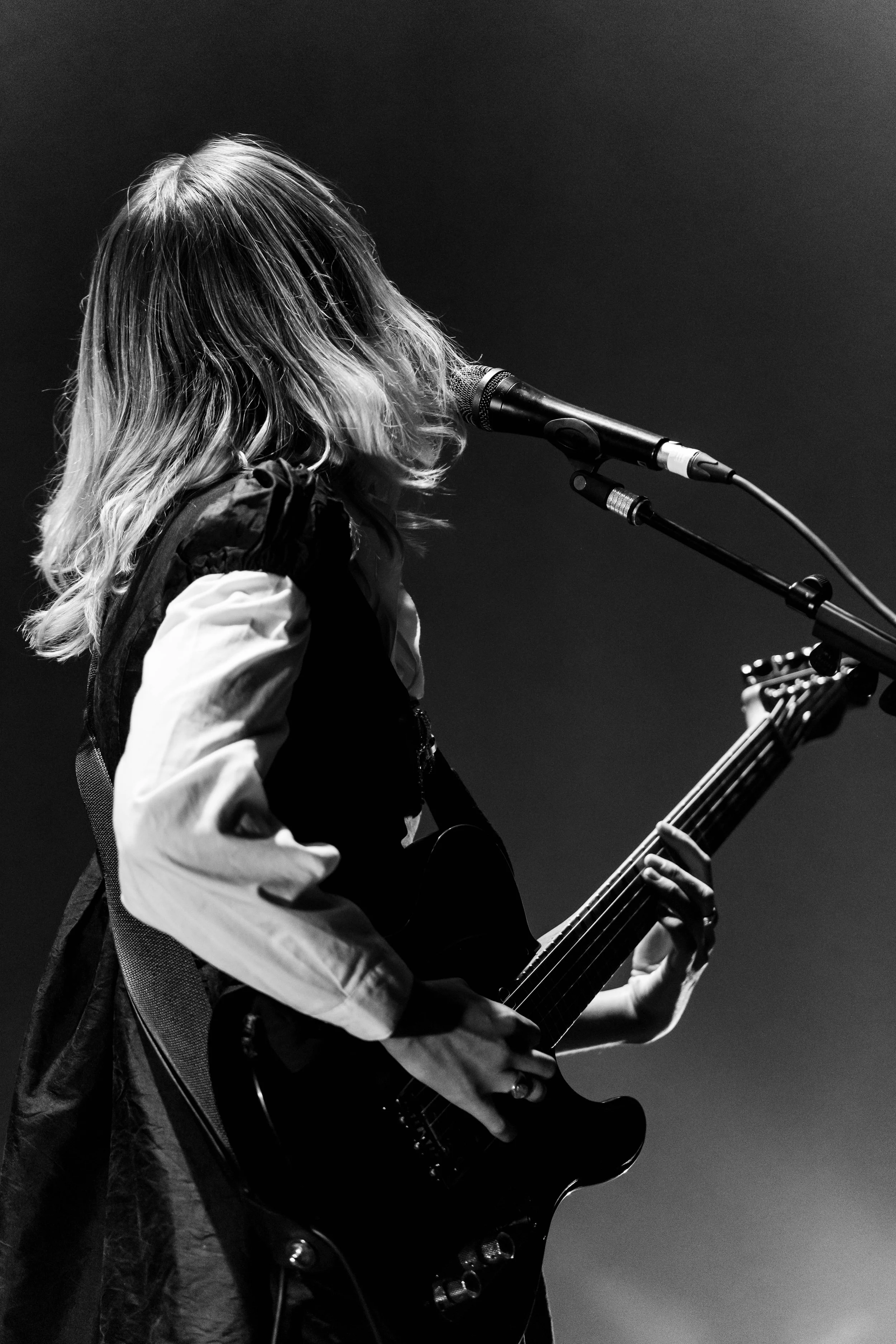 wolf alice TVT bw-30.jpg