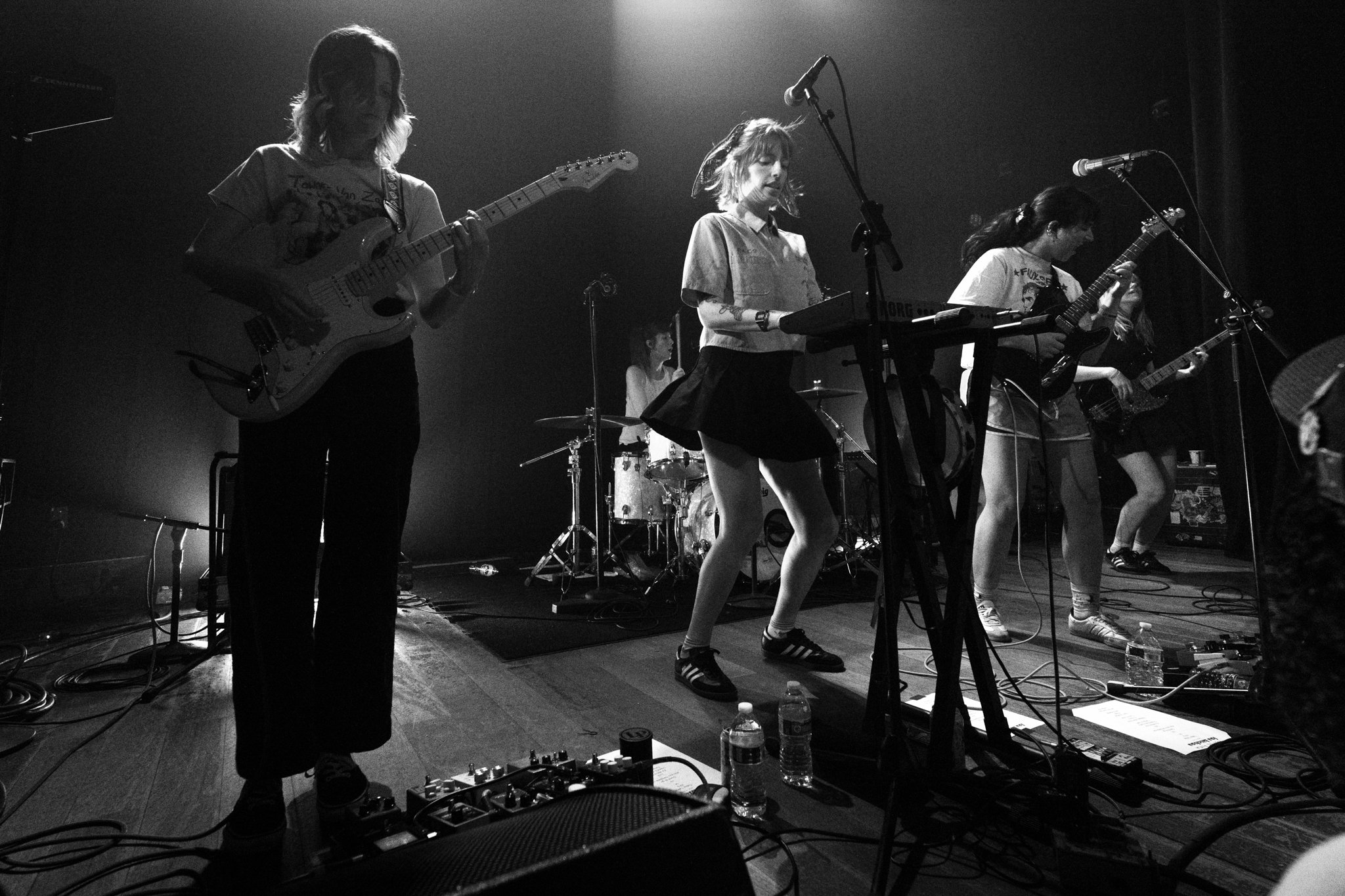 los bitchos LH bw-121.jpg
