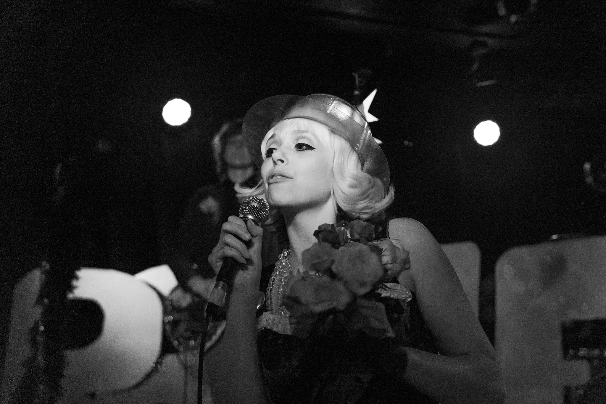 victoria knee-hi's BW-16.jpg