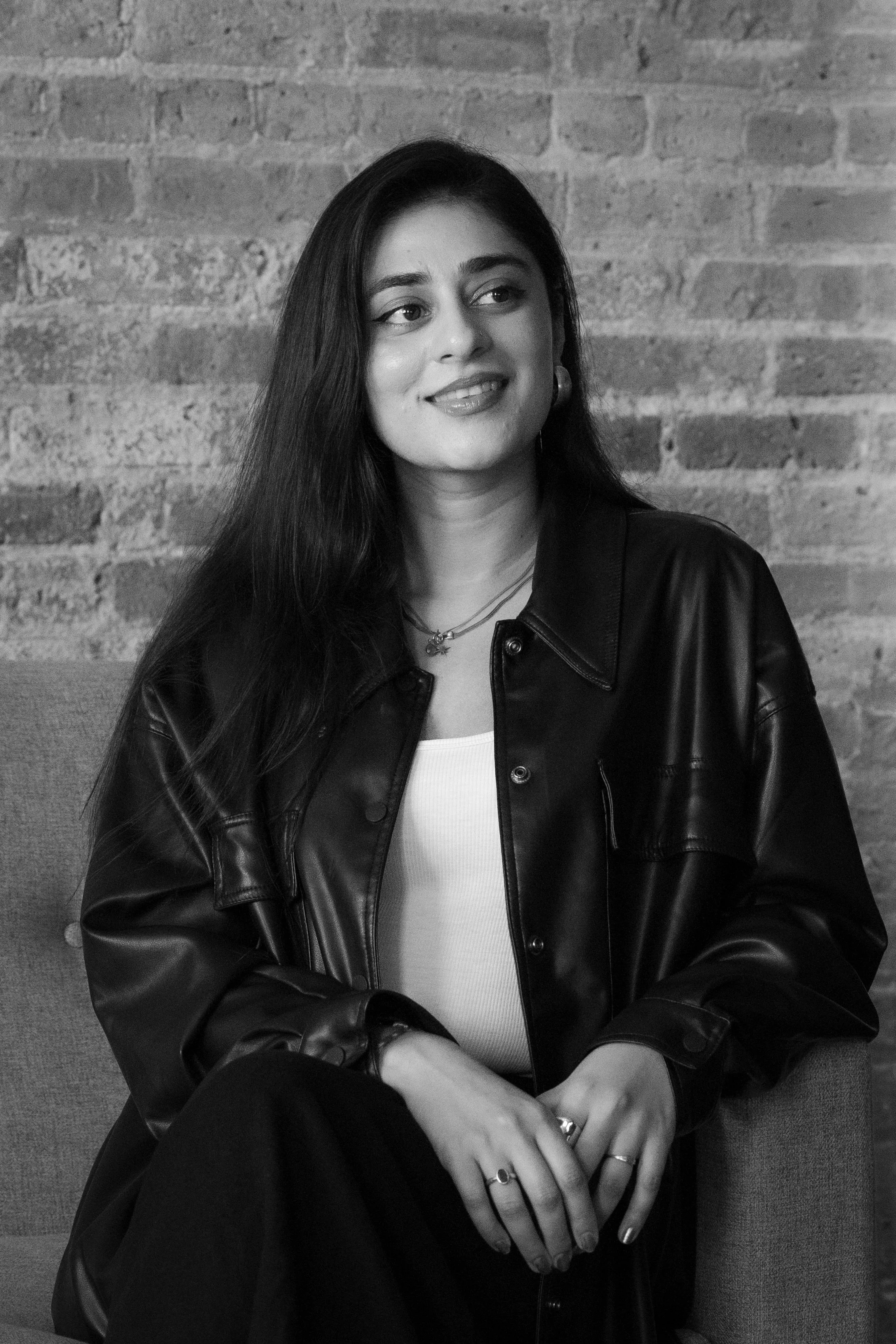 noopur bw edit-14.jpg
