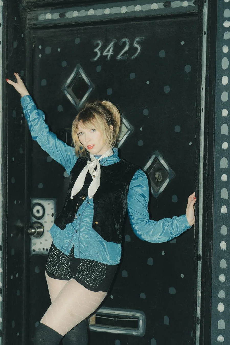 knee-his burlington color-5.jpg