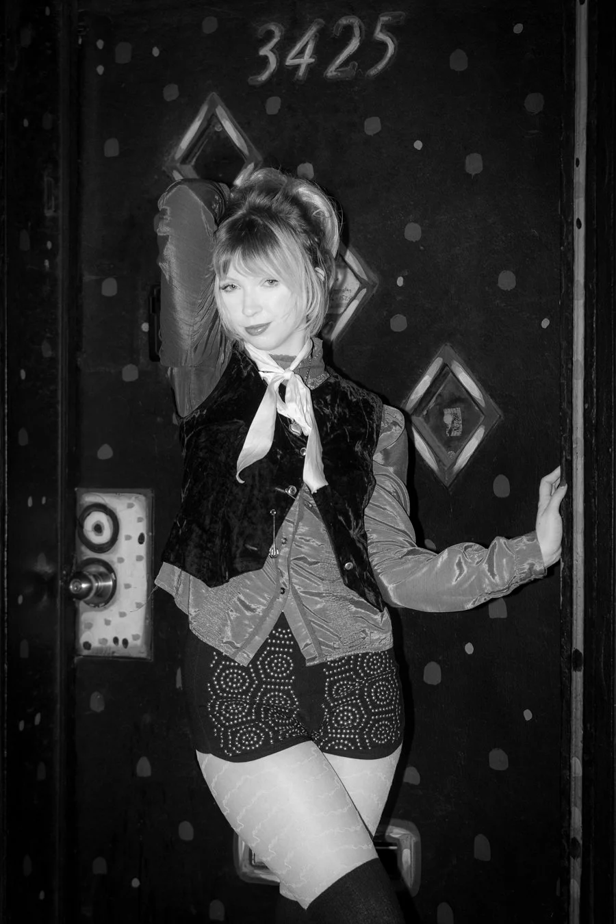 knee-his burlington bw-7.jpg