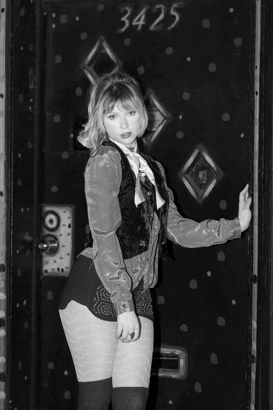 knee-his burlington bw-9.jpg