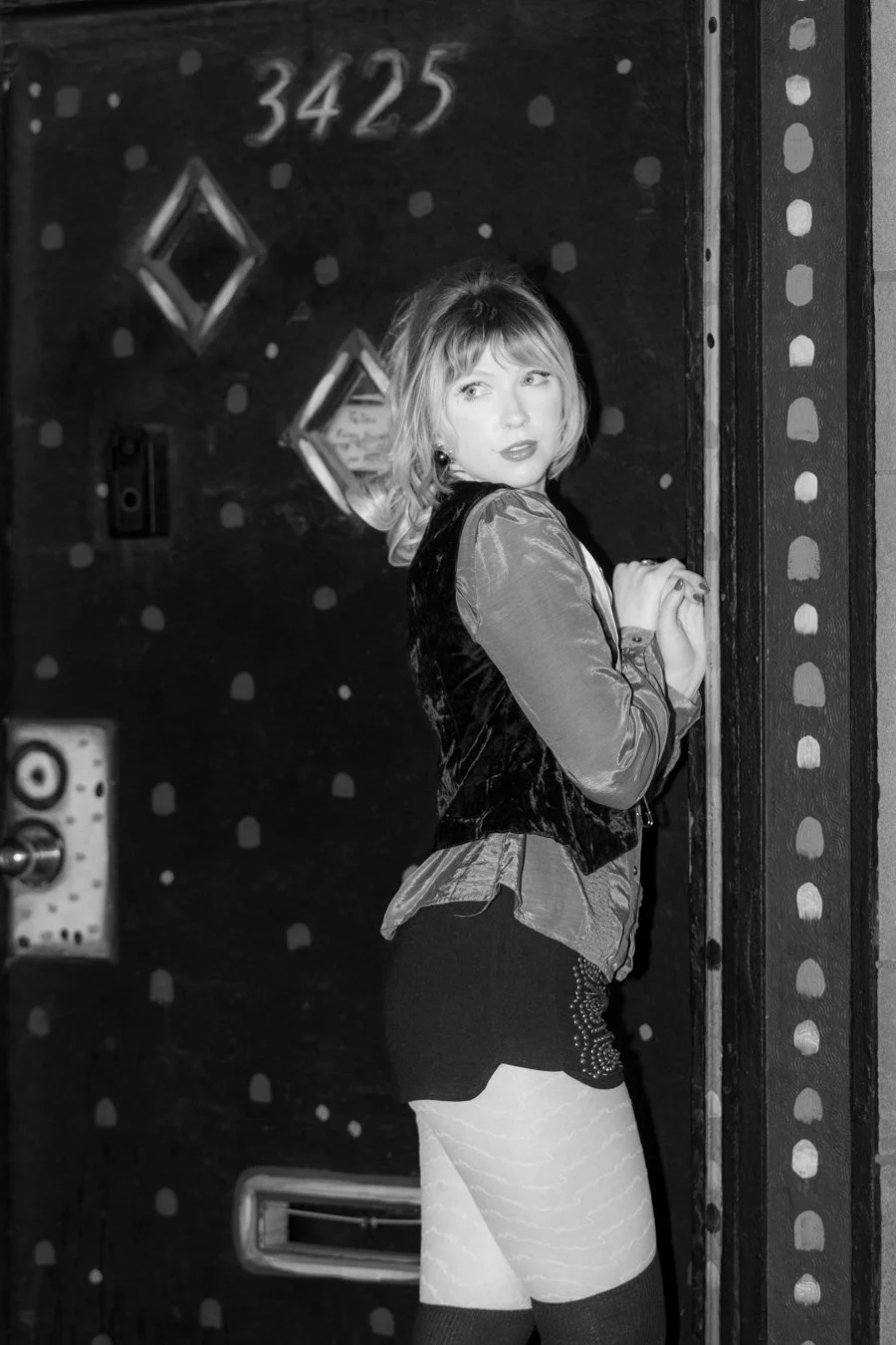 knee-his burlington bw-14.jpg