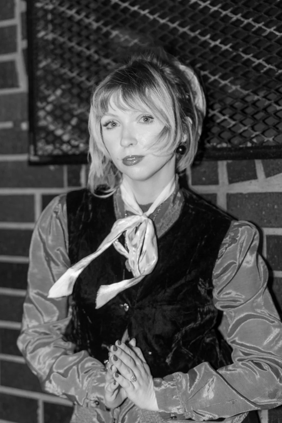 knee-his burlington bw-16.jpg