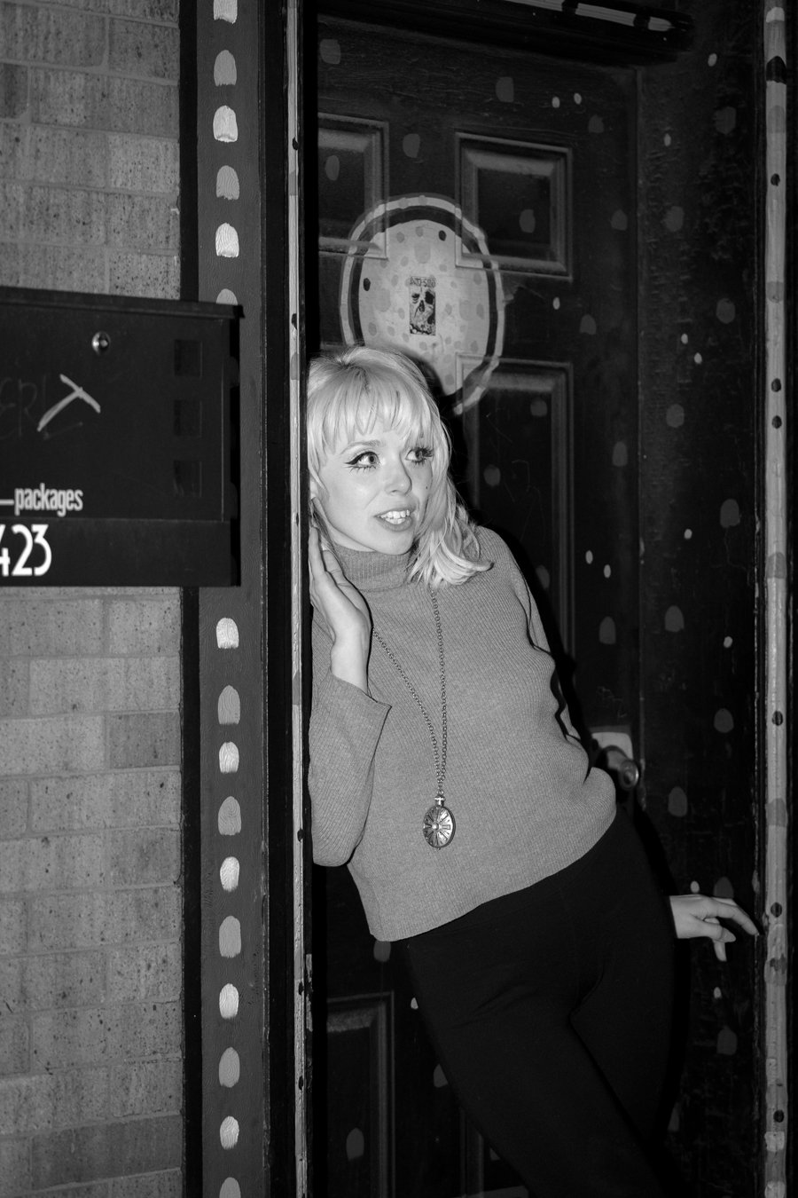 knee-his burlington bw-27.jpg