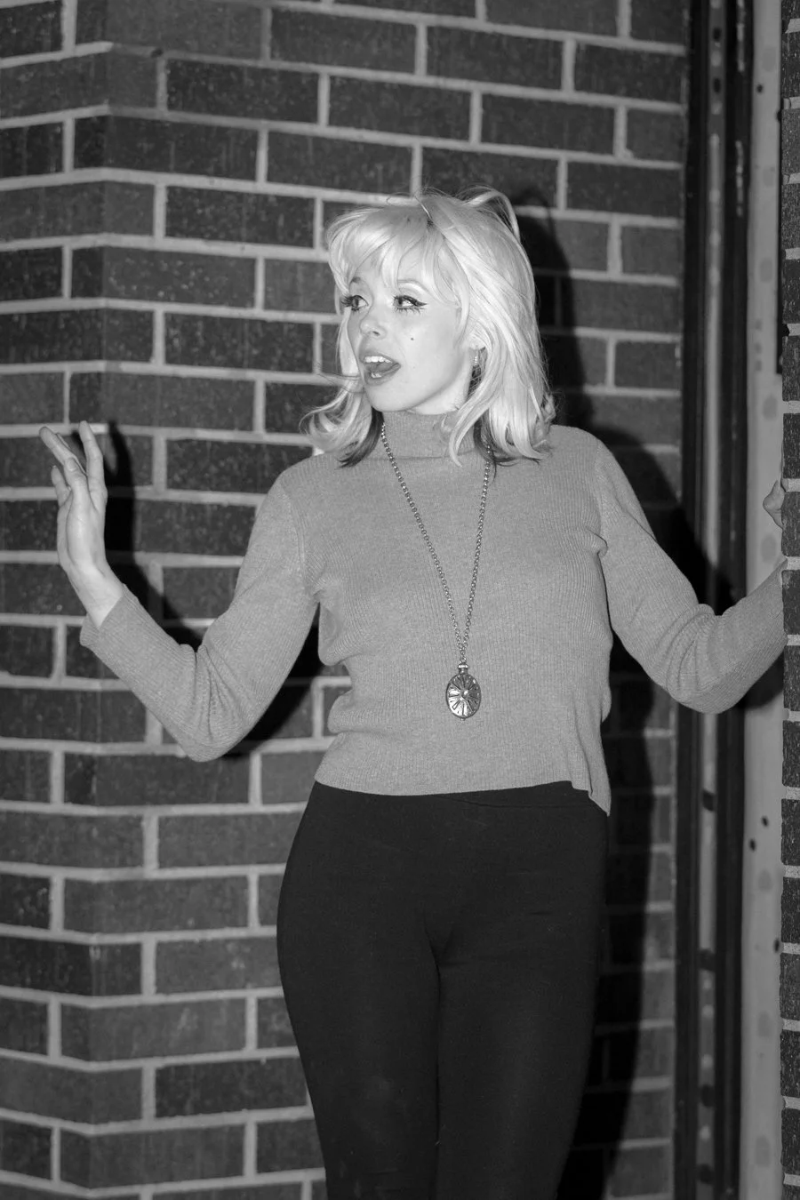 knee-his burlington bw-53.jpg