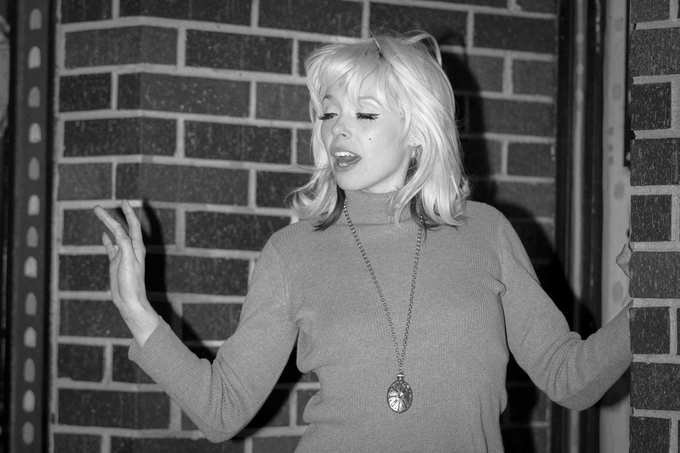 knee-his burlington bw-54.jpg