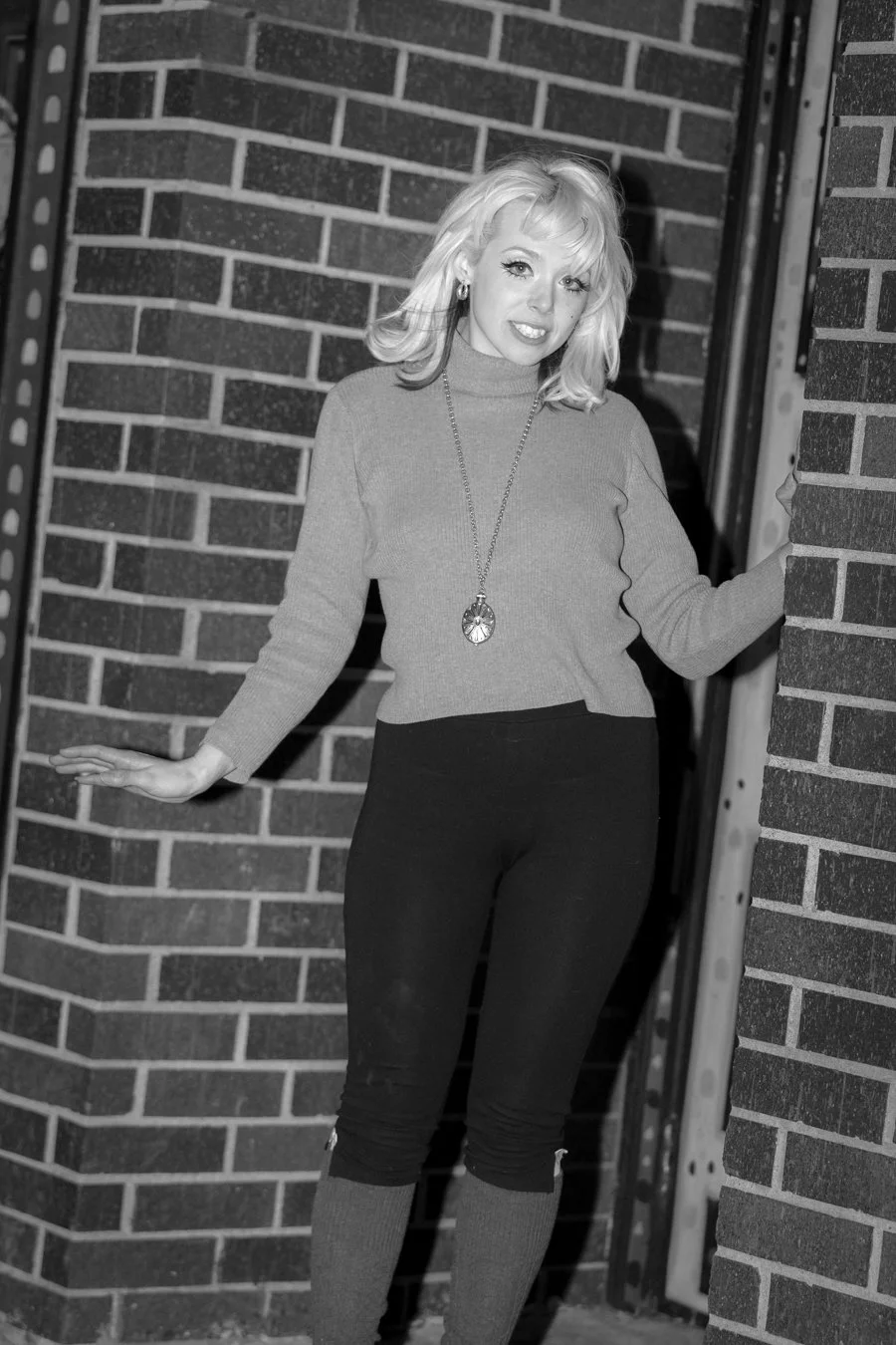 knee-his burlington bw-55.jpg