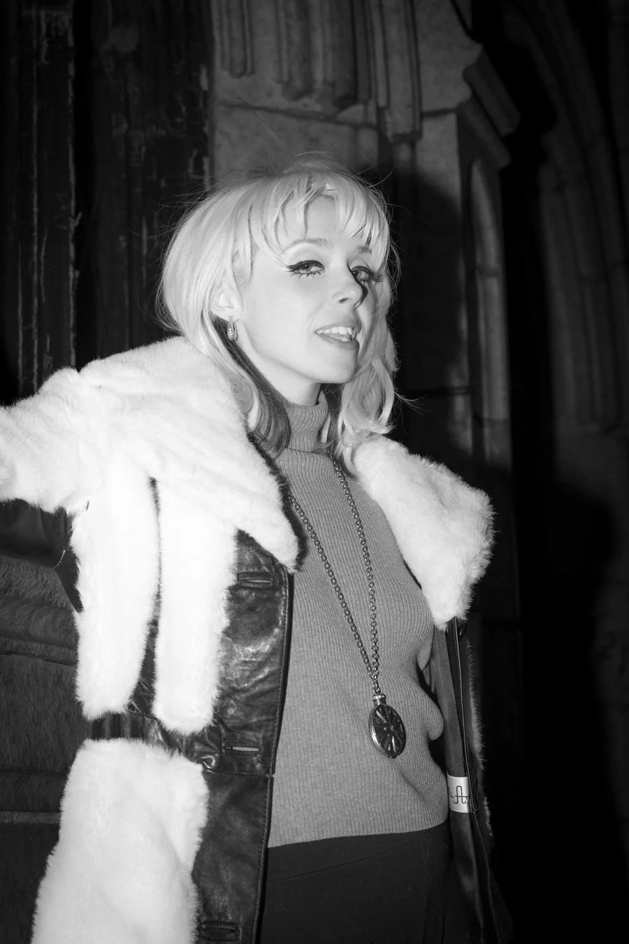 knee-his burlington bw-60.jpg