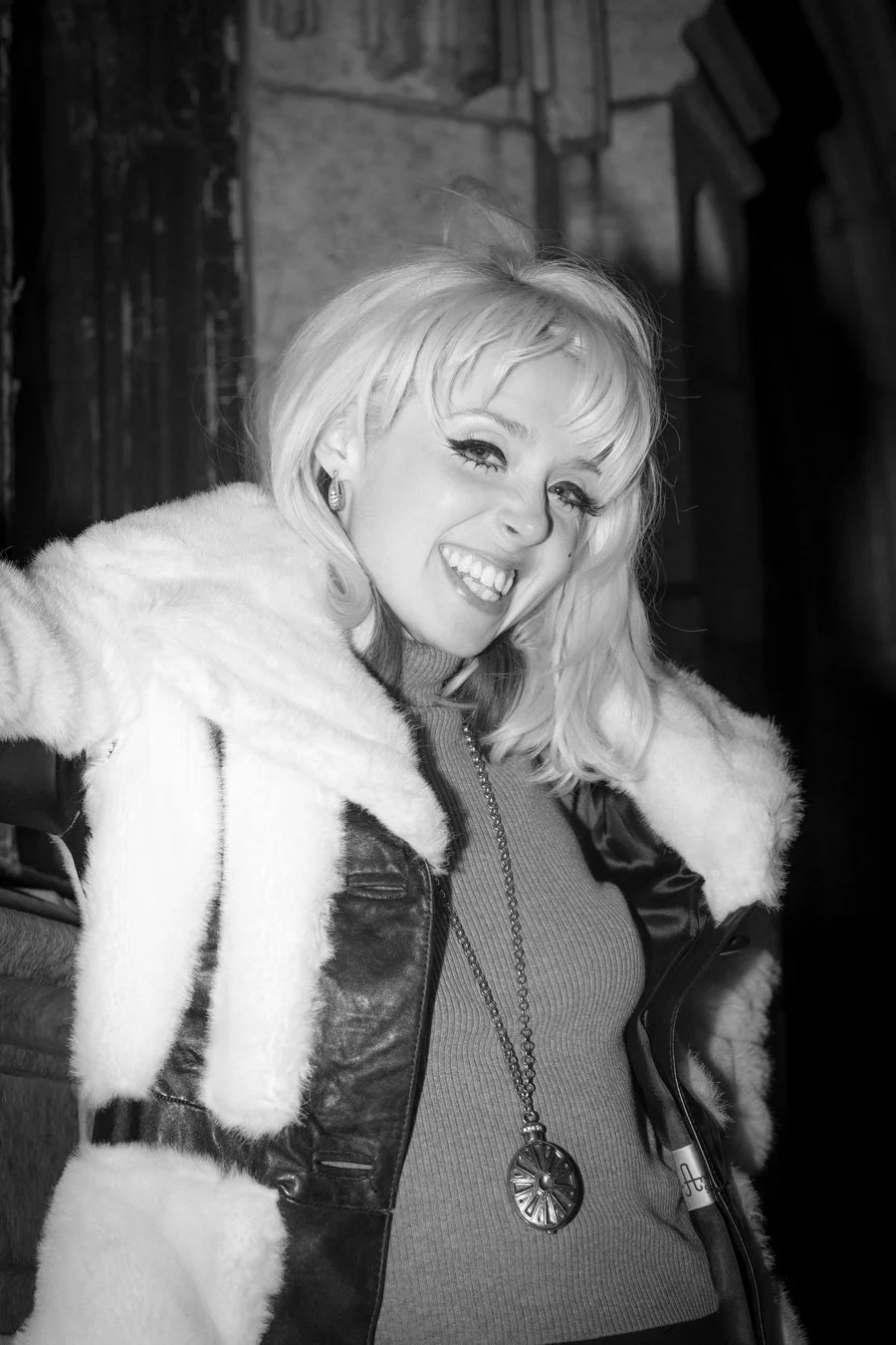 knee-his burlington bw-65.jpg