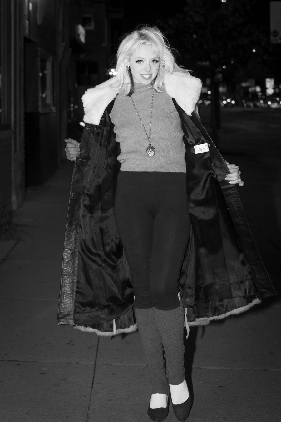 knee-his burlington bw-69.jpg