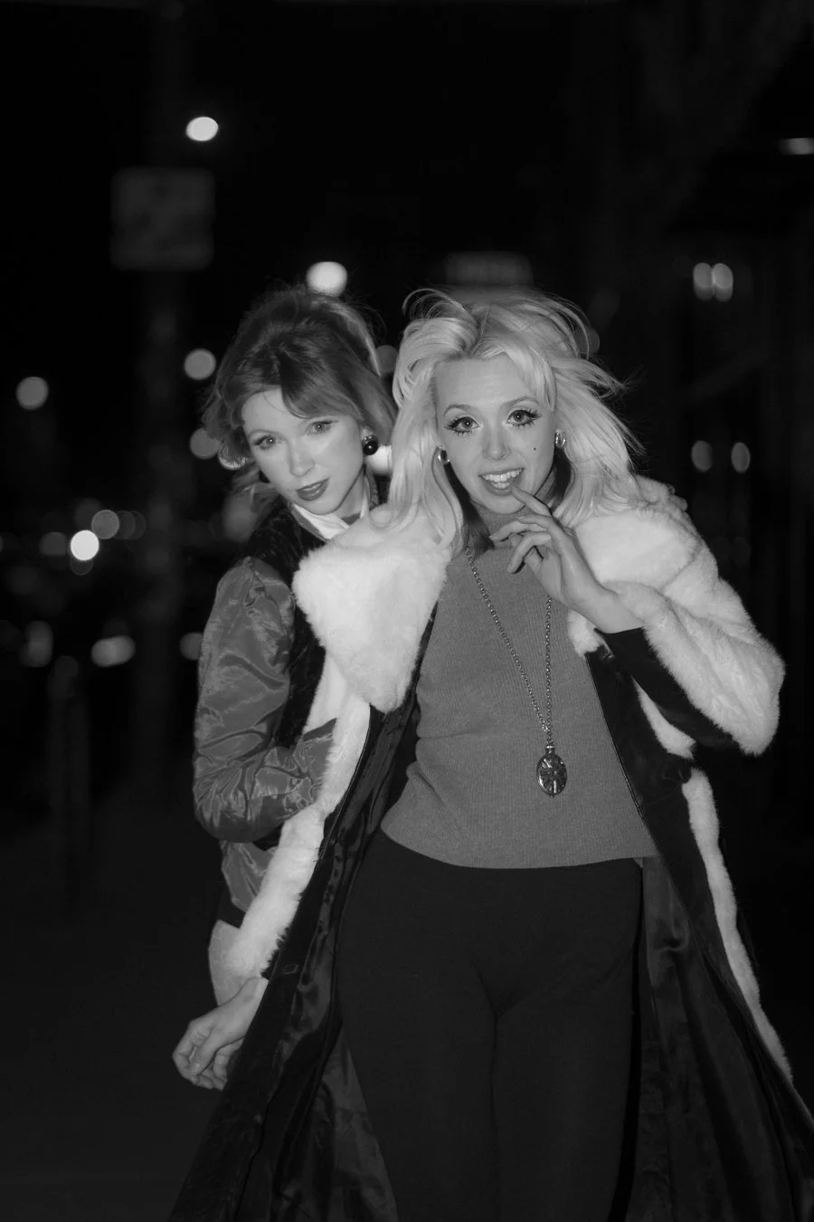 knee-his burlington bw-83.jpg