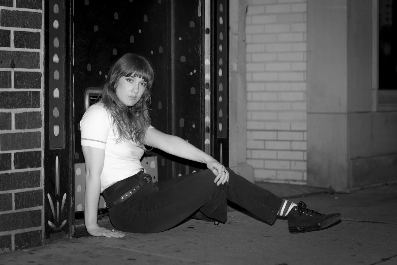 knee-his burlington bw-100.jpg