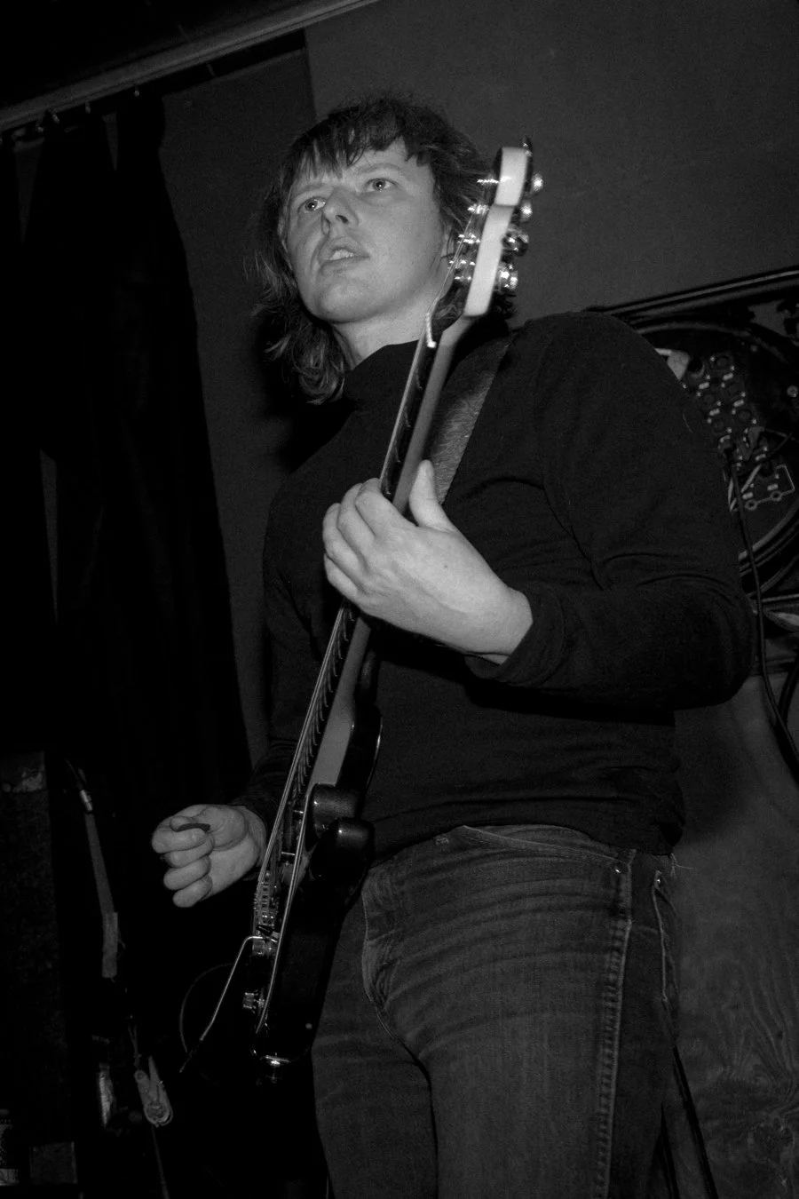 knee-his burlington bw-131.jpg