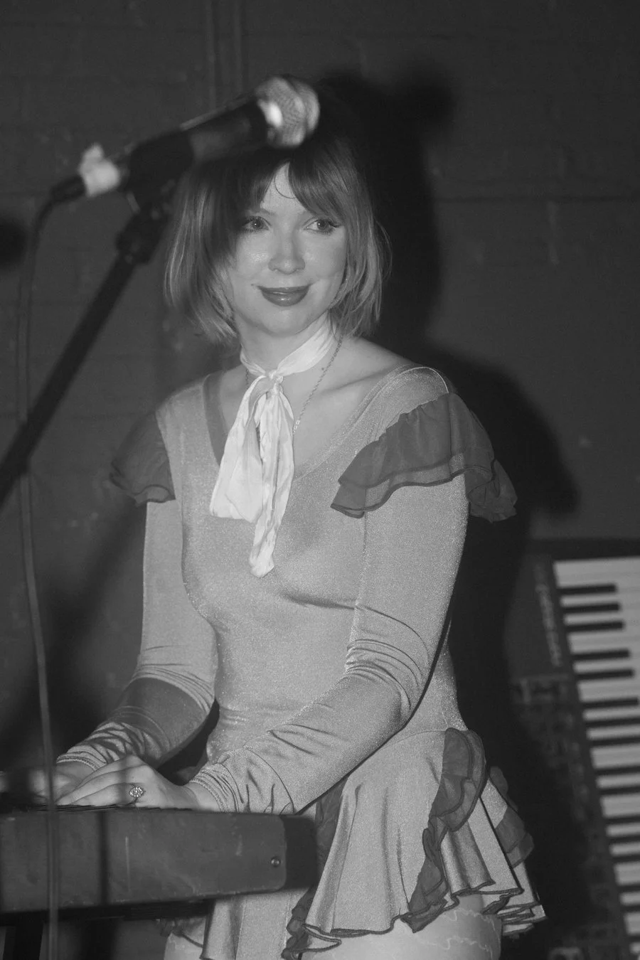 knee-his burlington bw-147.jpg