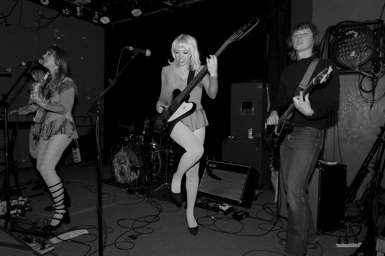 knee-his burlington bw-150.jpg