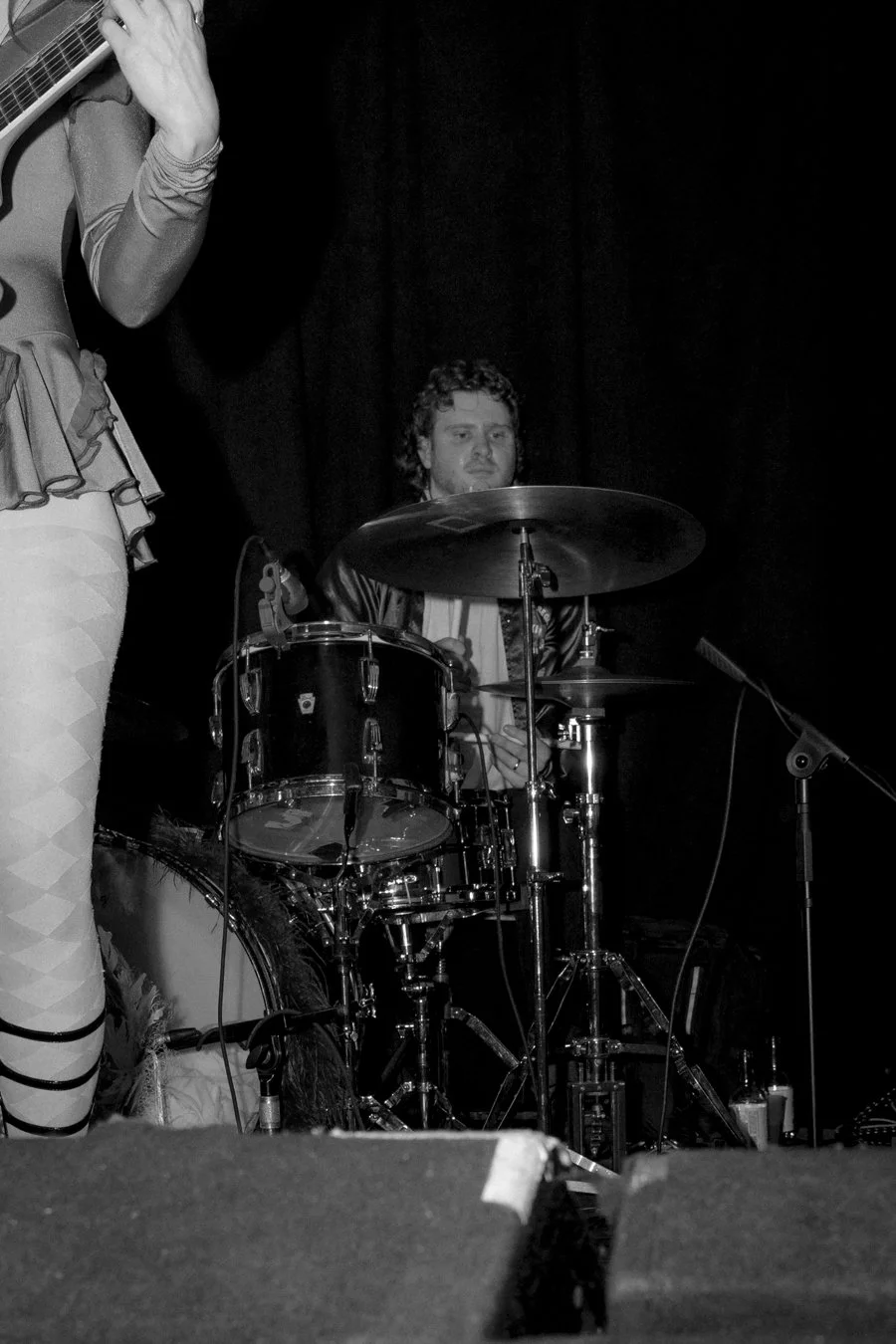 knee-his burlington bw-174.jpg