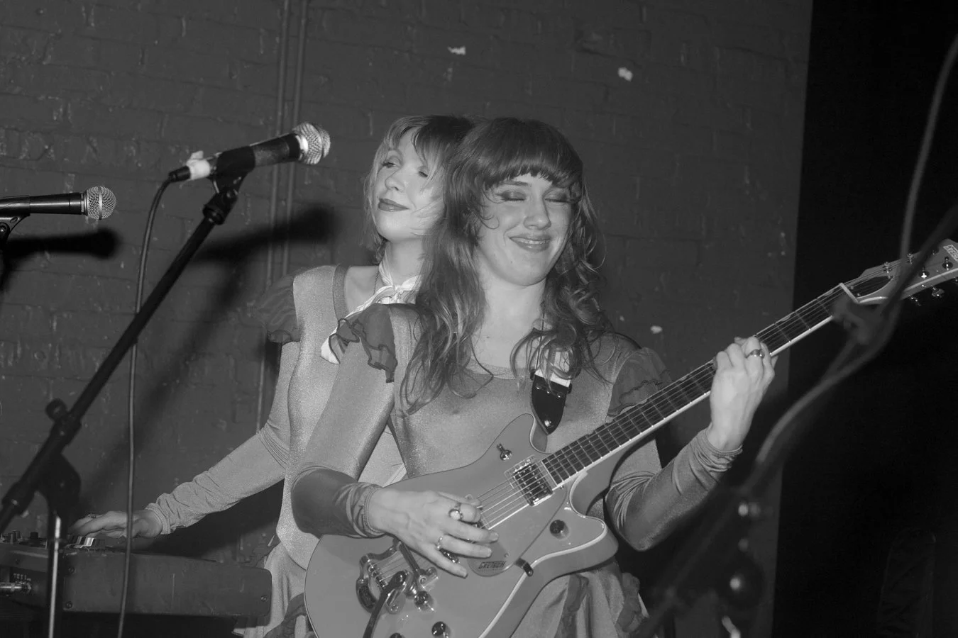 knee-his burlington bw-187.jpg