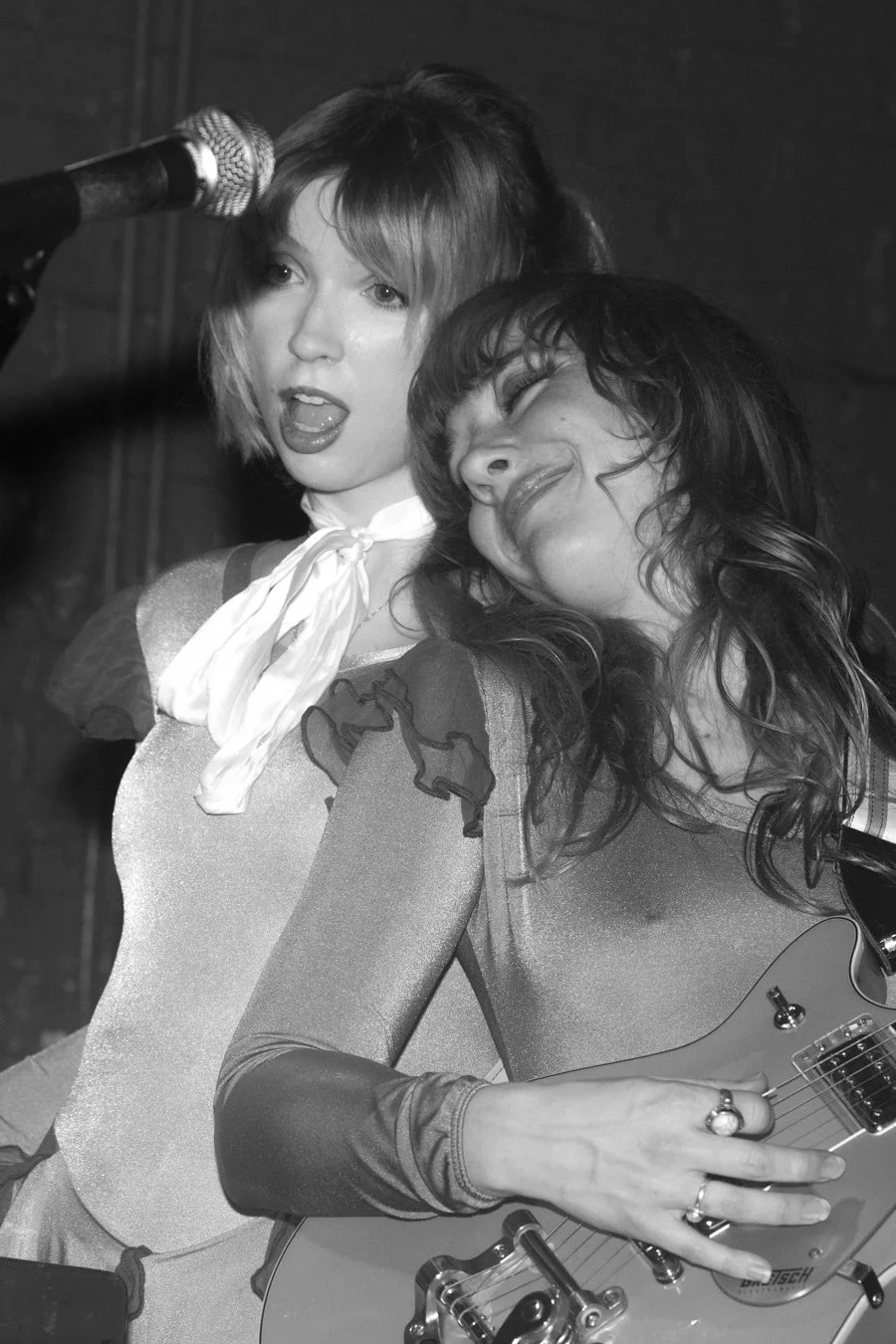 knee-his burlington bw-188.jpg