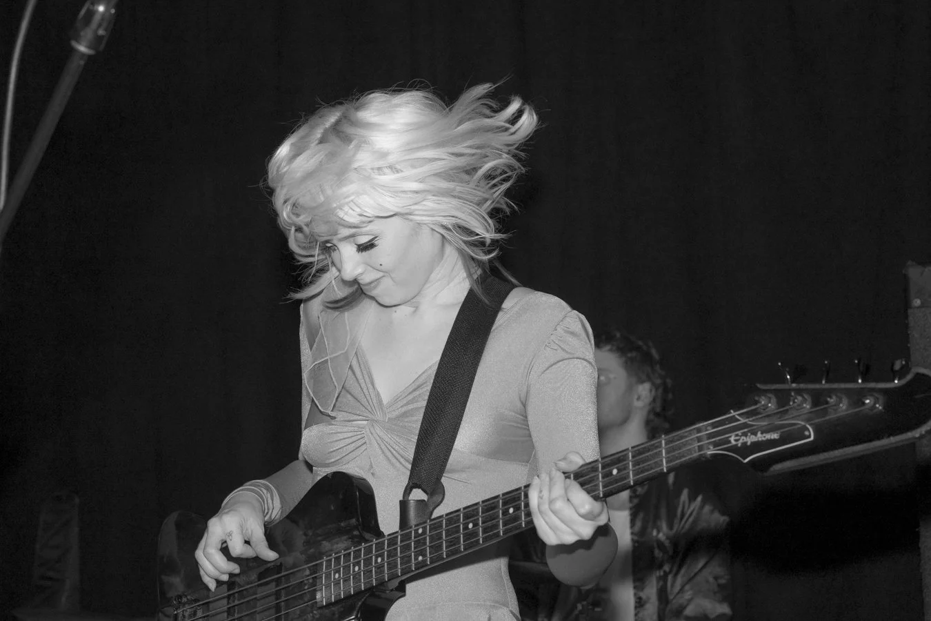 knee-his burlington bw-196.jpg