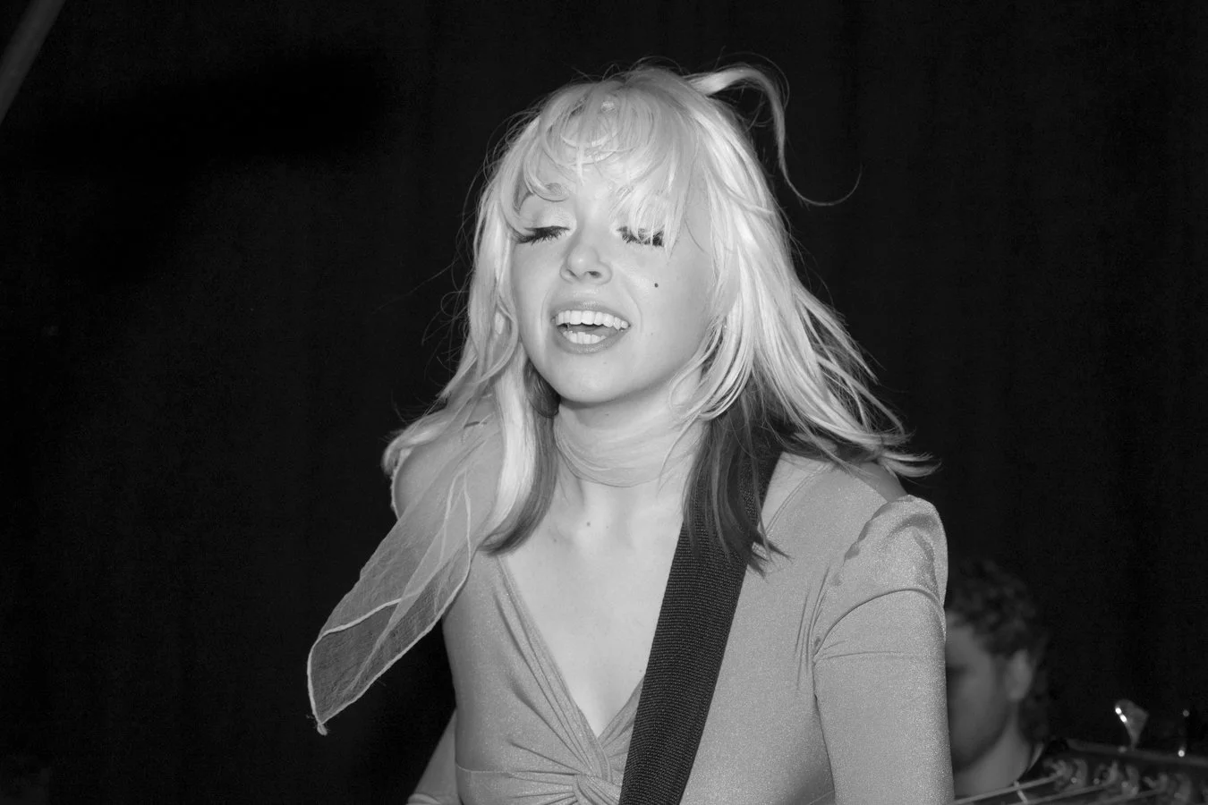 knee-his burlington bw-202.jpg