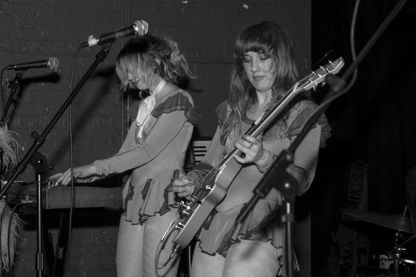 knee-his burlington bw-211.jpg