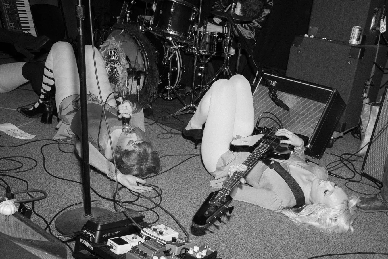 knee-his burlington bw-259.jpg