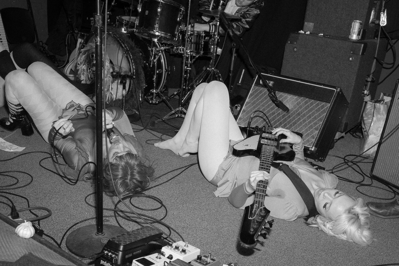 knee-his burlington bw-260.jpg