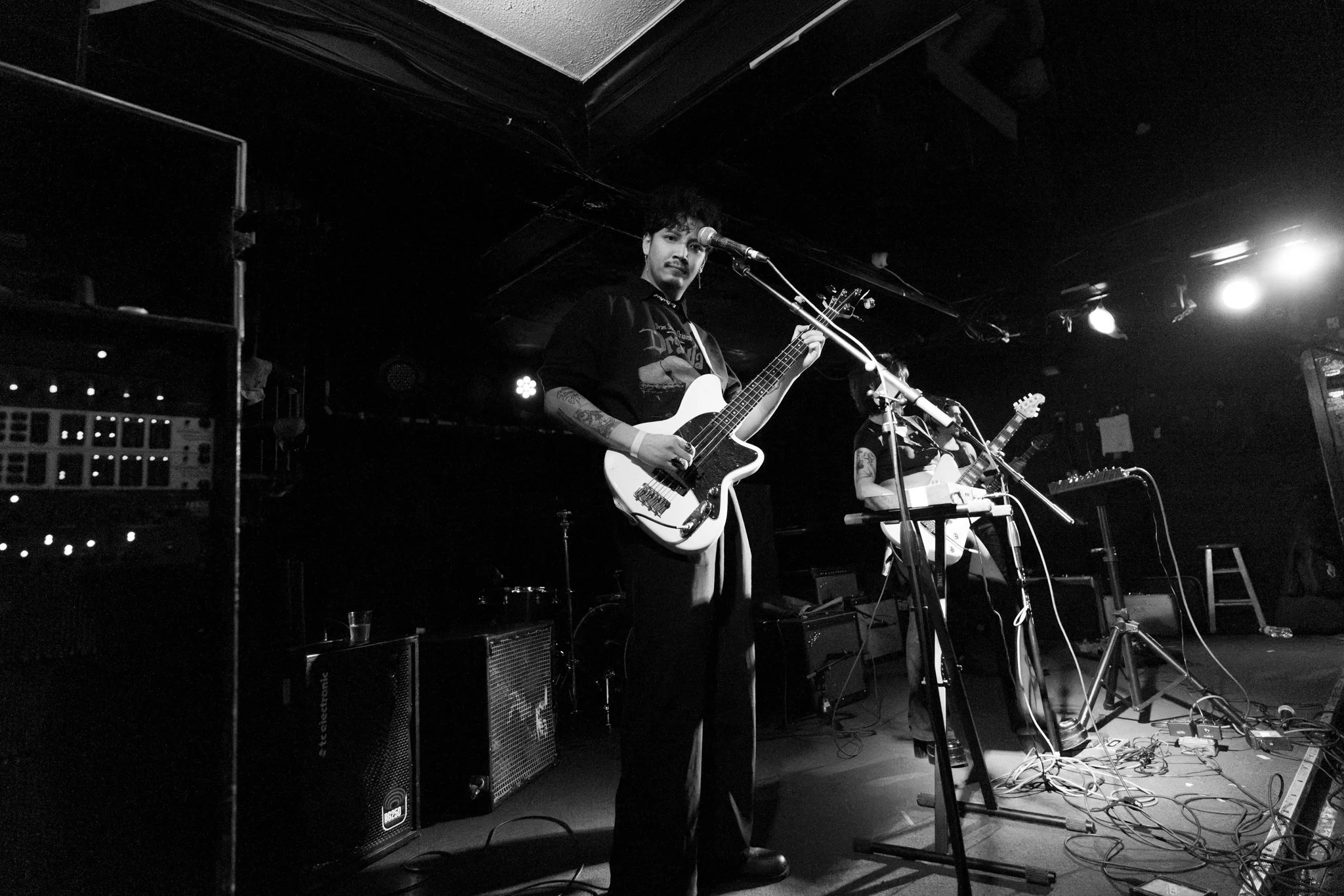 future nobodies bw -114.jpg