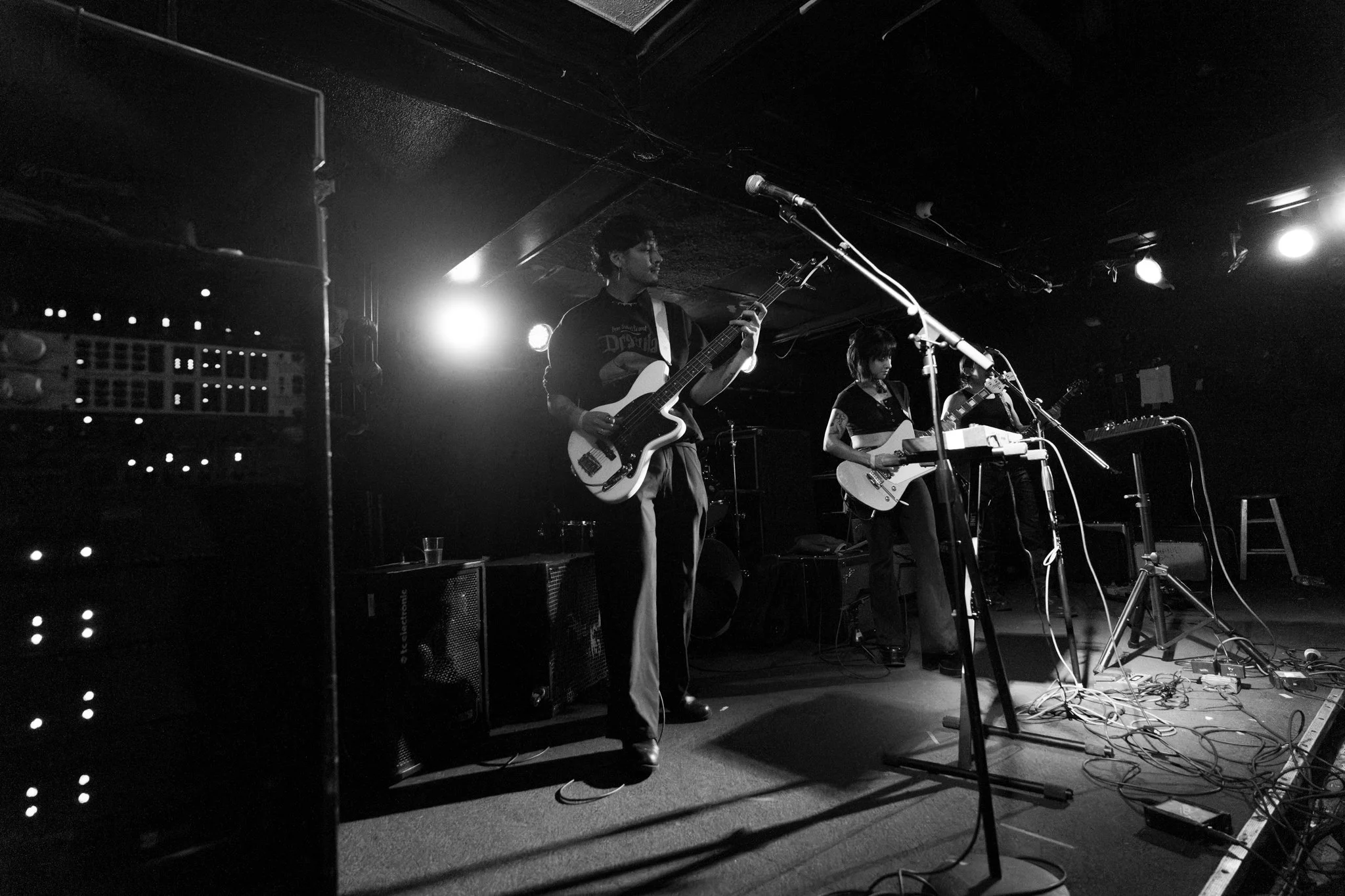 future nobodies bw -116.jpg