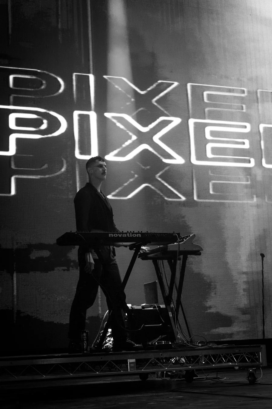 pixel grip SS bw-112.jpg