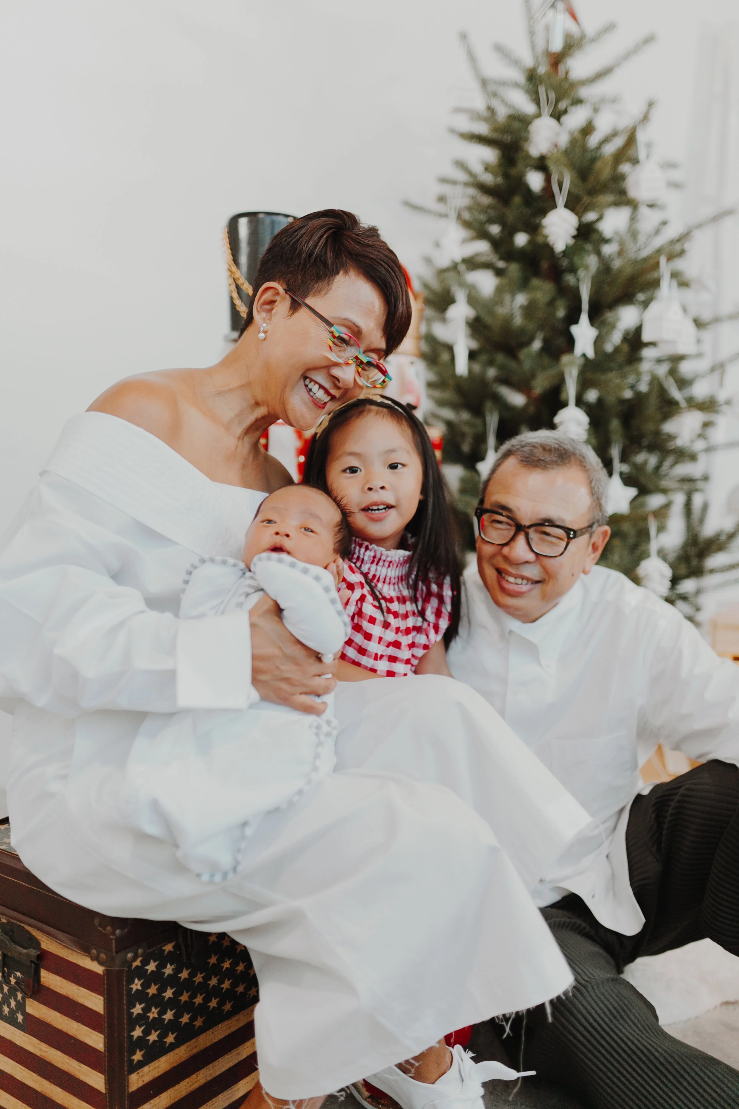 CHARMAINE_XMASSHOOT (37 of 49).jpg