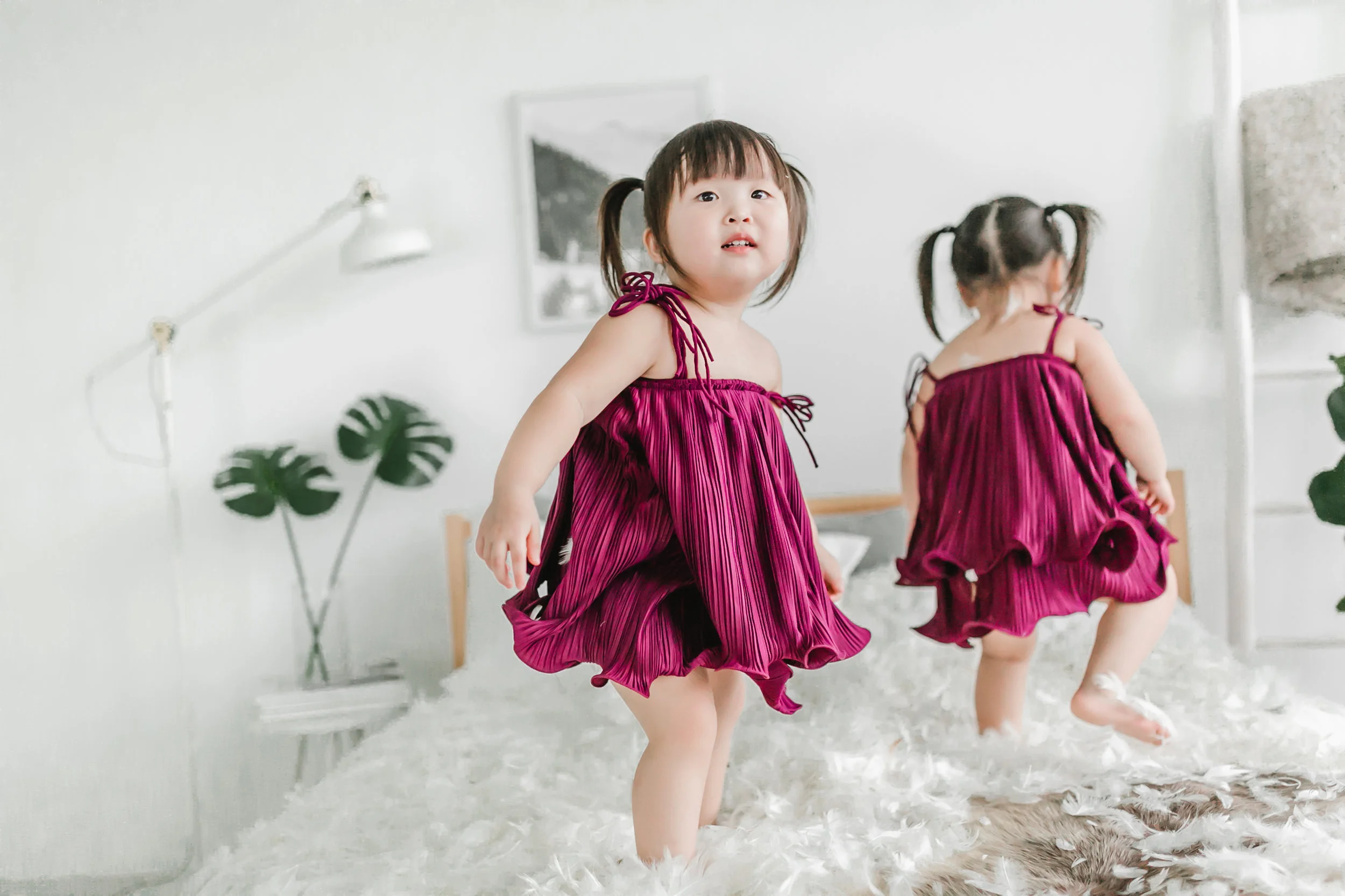 LEIALAUREN_PILLOWFIGHT-48.jpg