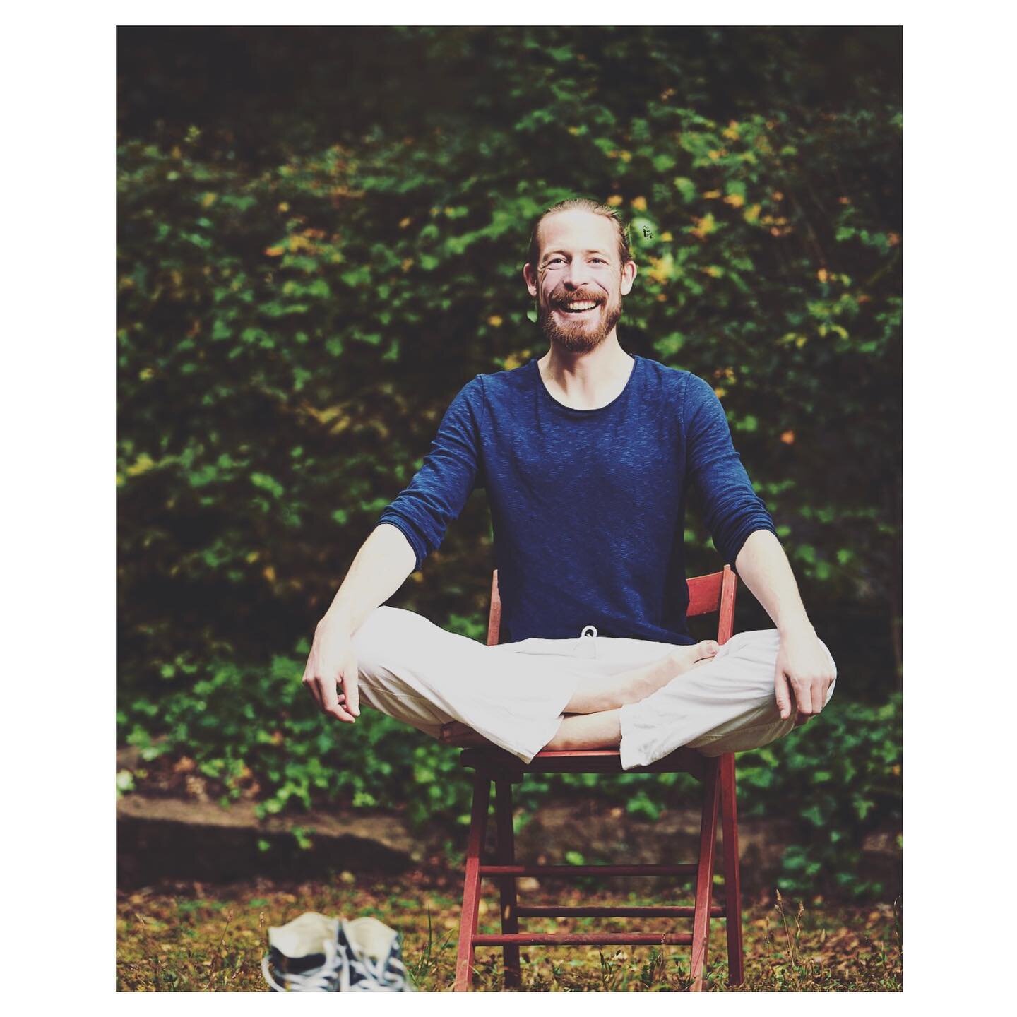 Leichtigkeit und Entfaltung durch Kundalini Yoga und Musik ☀️
In dieser Folge spreche ich mit @satwant.schott , Kundalini Yogalehrer, Ausbilder, Heiler und Musiker. 
Vor vielen Jahren hatte ich die gro&szlig;e Freude mich bei ihm zur Yogalehrerin aus