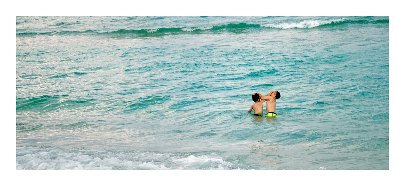 children-Miami-46x19-P3020704.gif