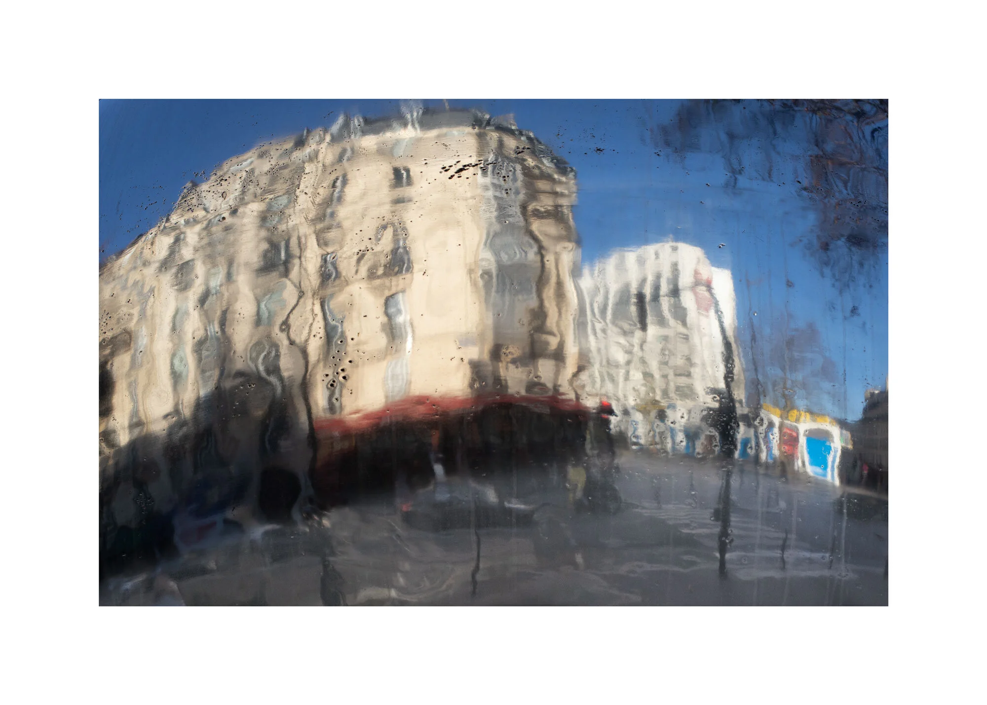 abstract-paris-ball-IMG_4358-2-bottom-lighter-frame-example-of-a-crop.jpg