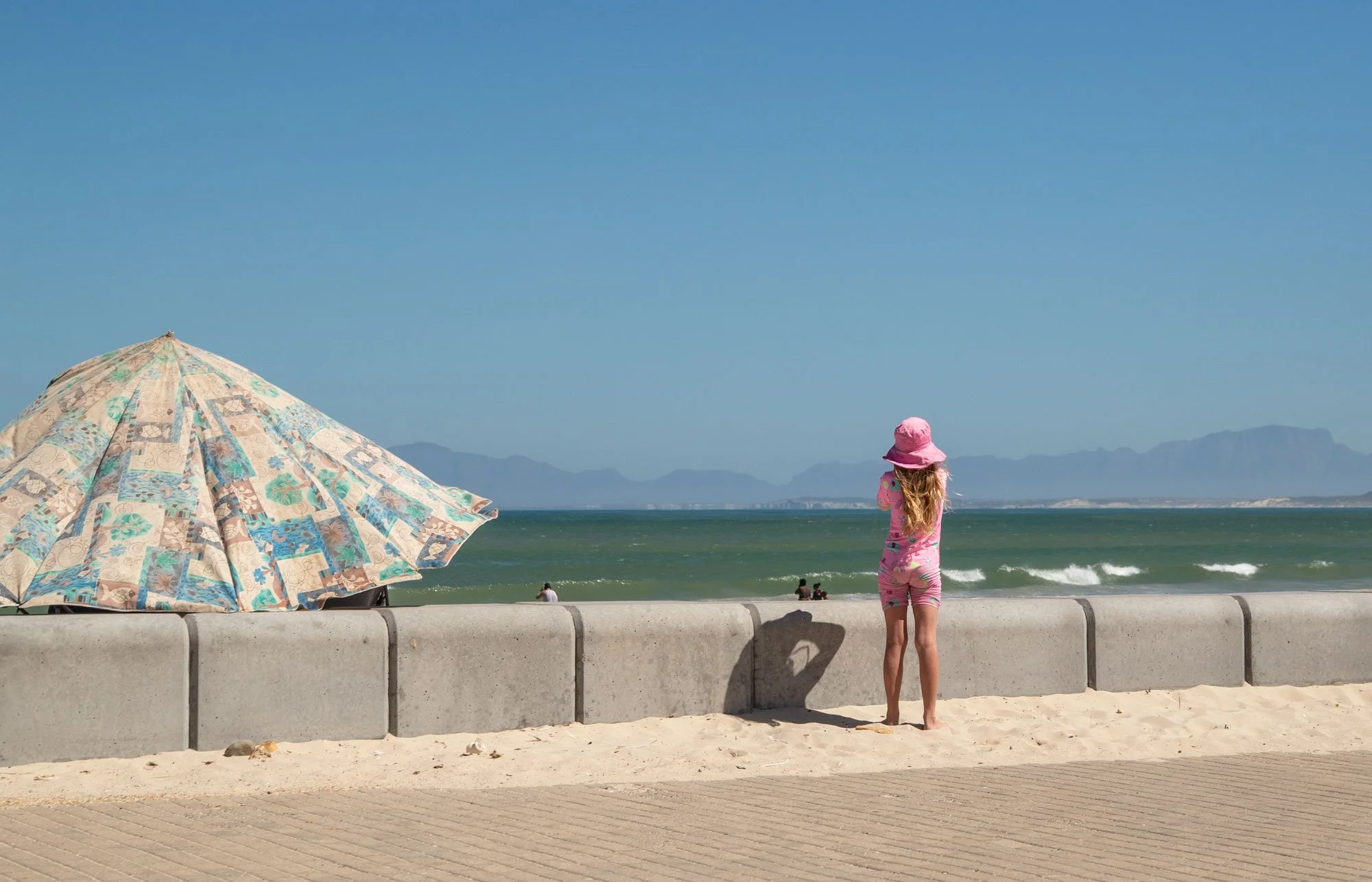 street-pinkgirl.jpg