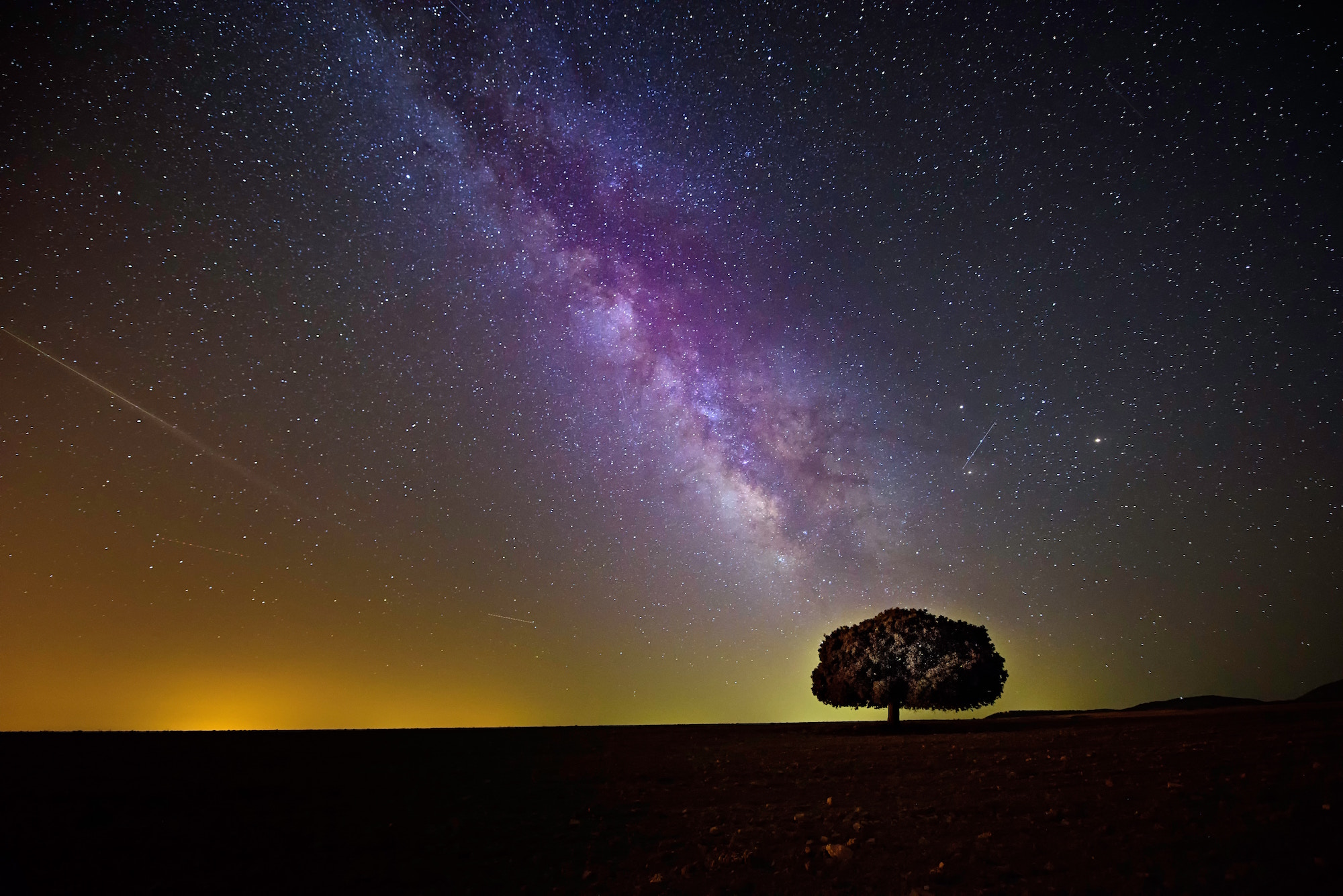 milky way horizon desktop.jpeg