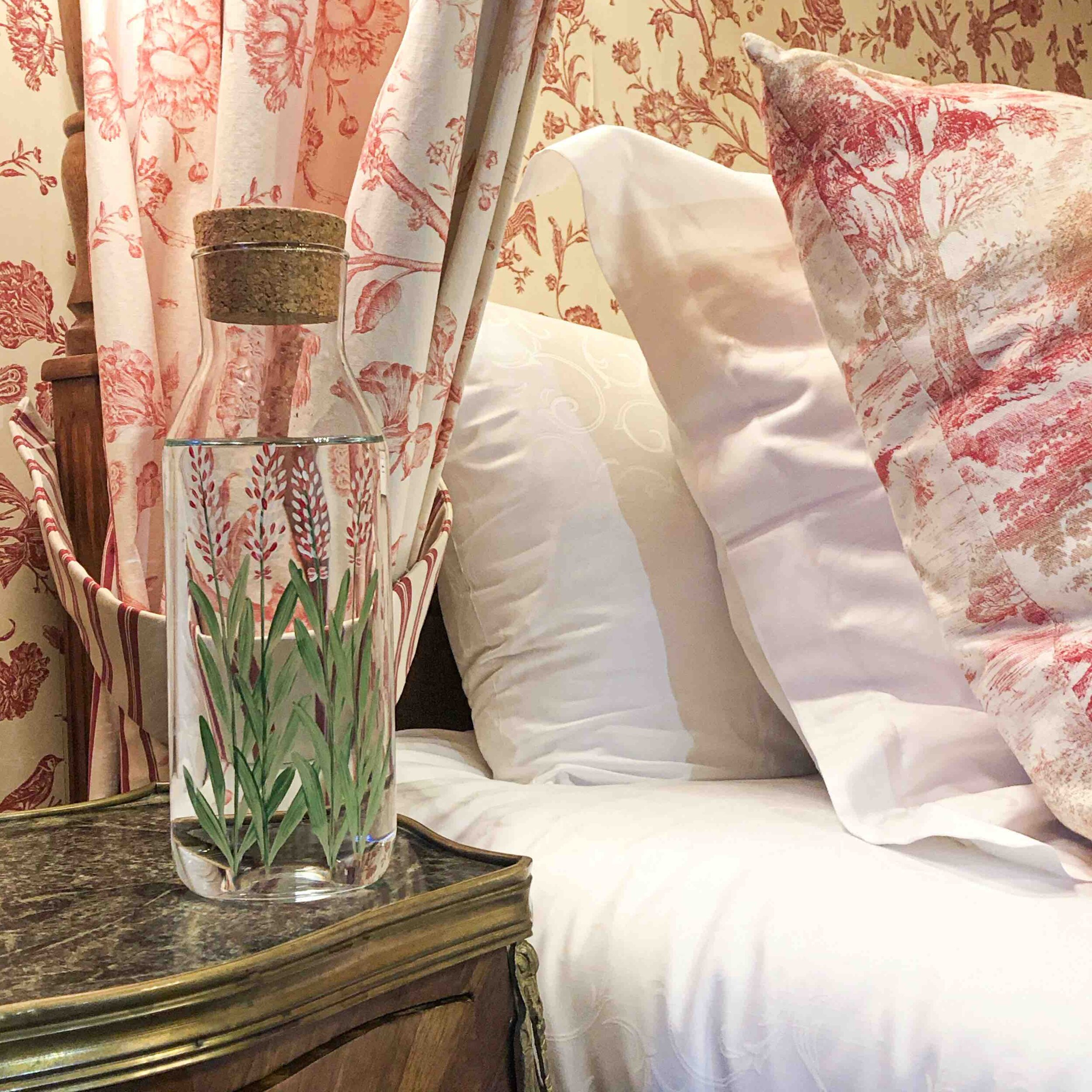 La carafe Lavande Rouge peinte à la main