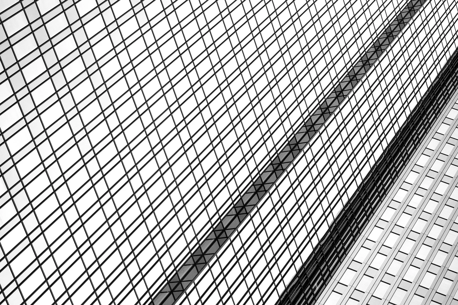 skyscraper-2203337_1920.jpg