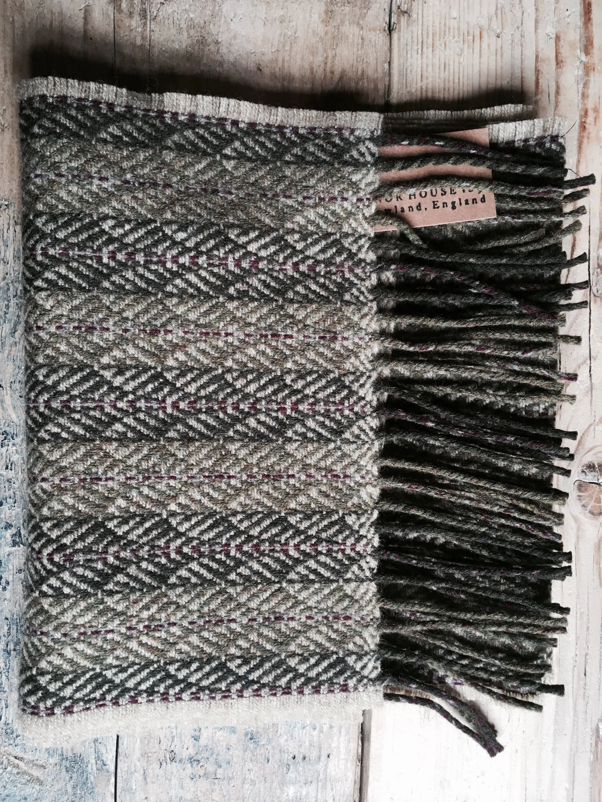 Copy of manorhouse1690_shop_crowland_lincolnshire_fens_antiques_places_to_visit_17thcentury_sarah_tyssen_scarf.jpg
