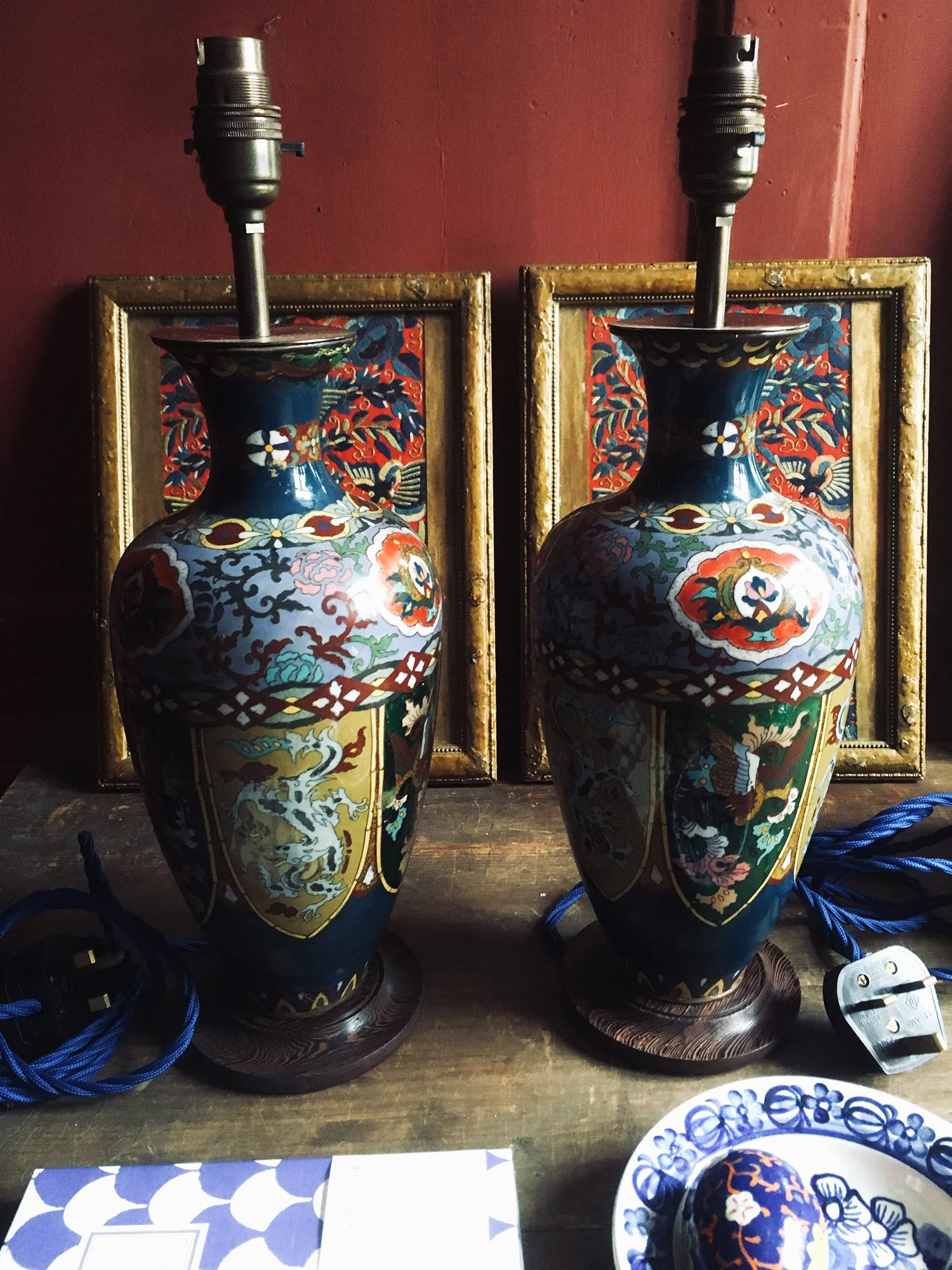 manorhouse1690_1690_cloisonne_lamps_blue_twist.jpg