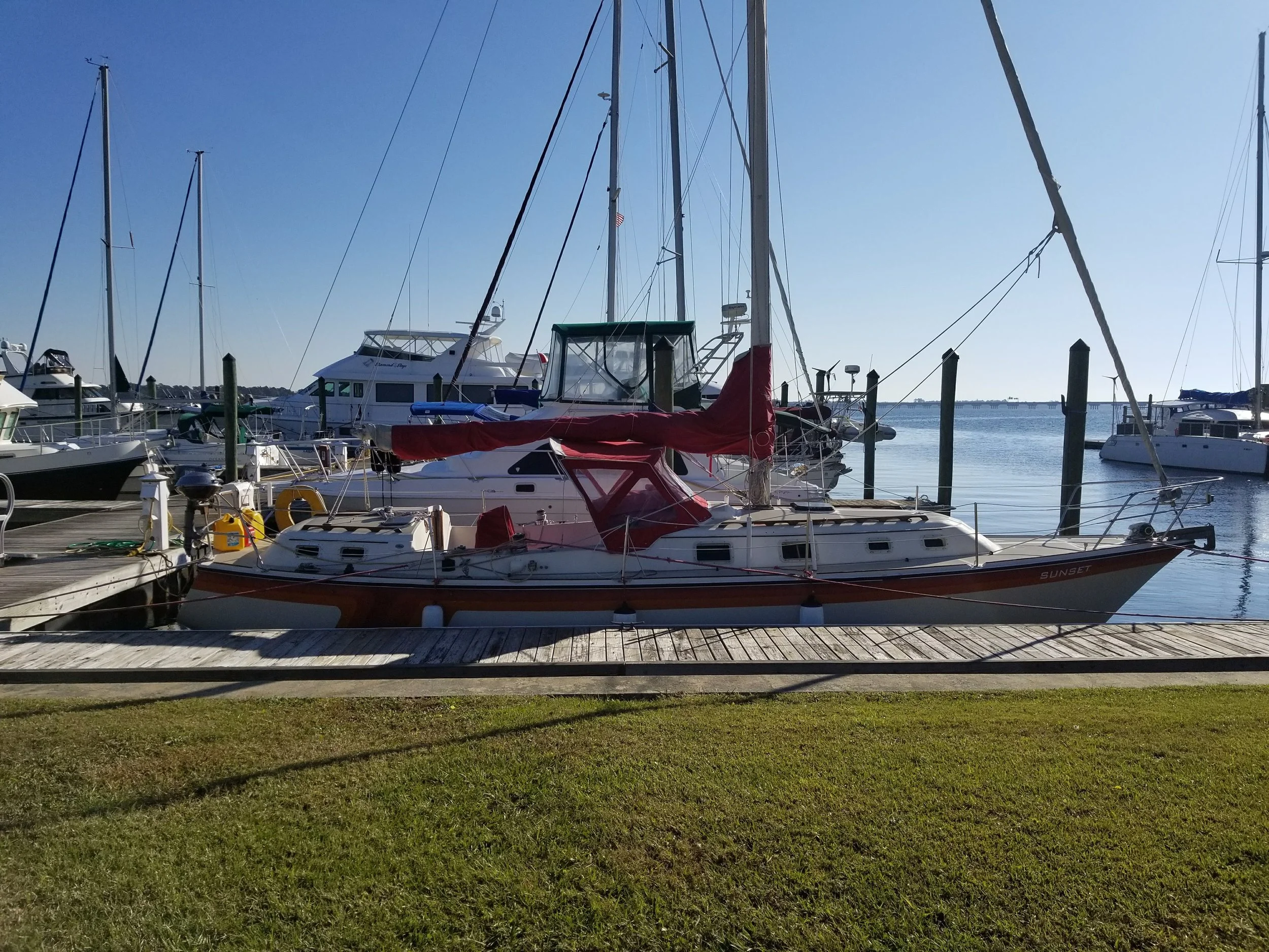 Sunset tucked away at the marina in New Bern.