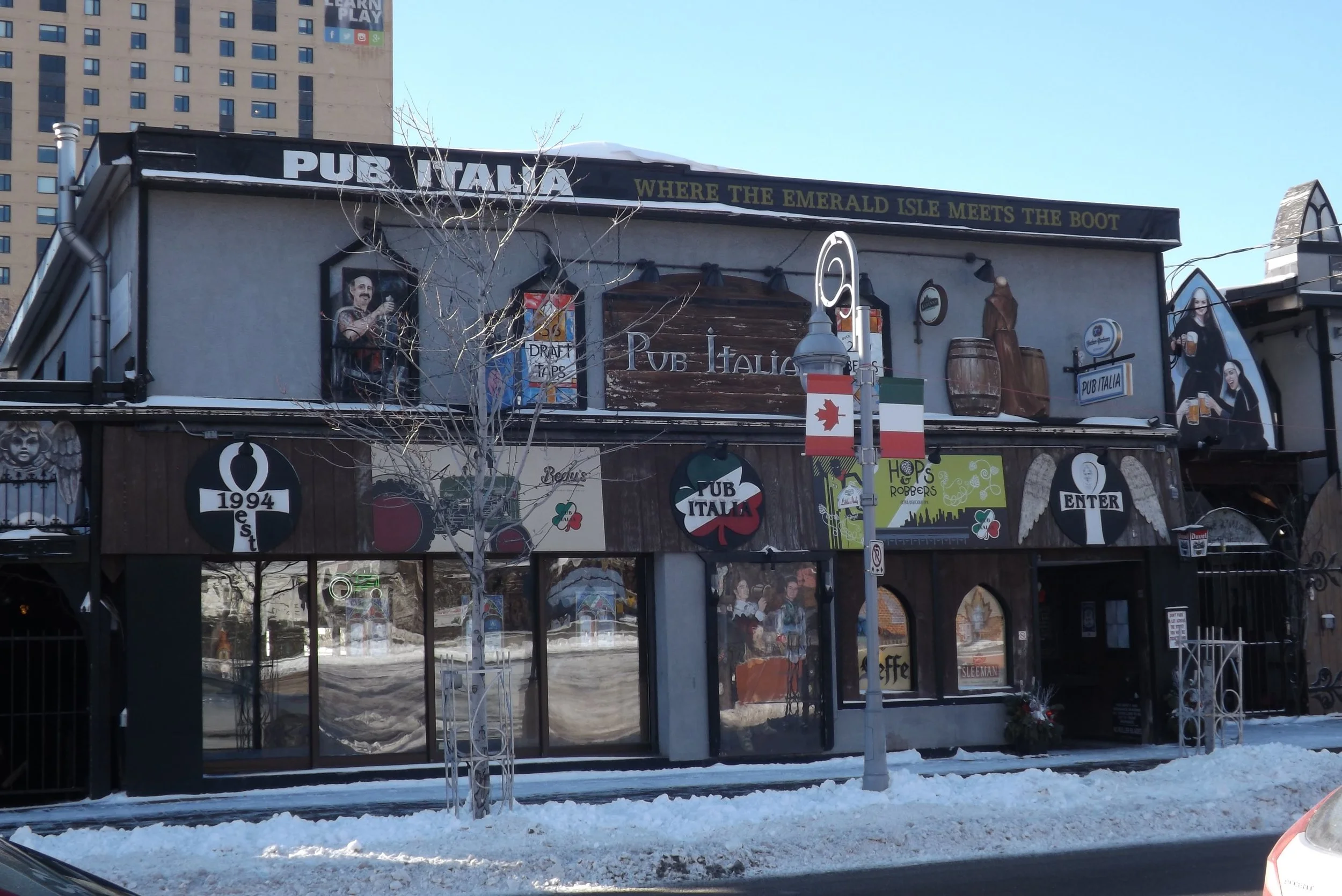 Pub mixant Irlande et Italie