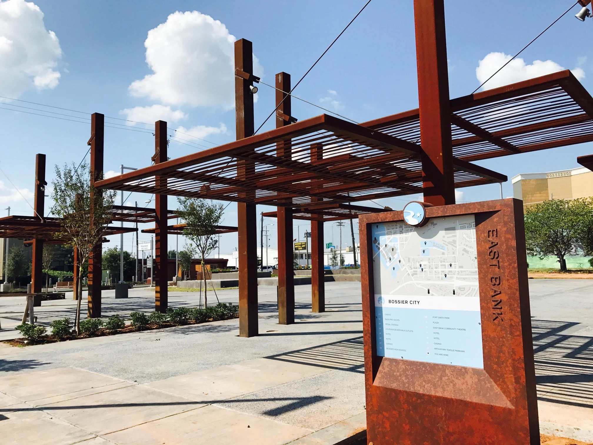 EAST BANK DISTRICT PLAZA - BOSSIER CITY, LA