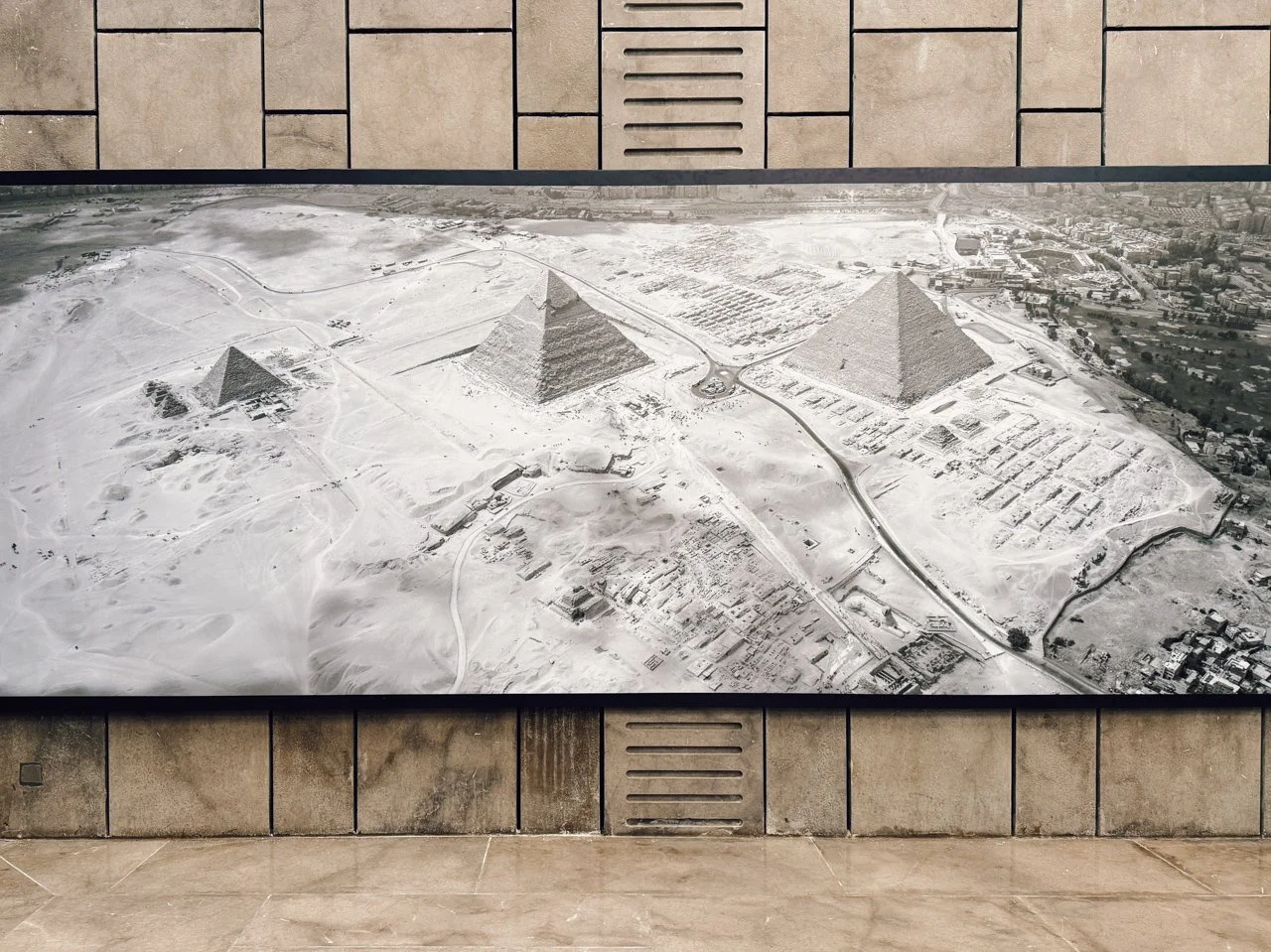  Grand Egyptian Museum 